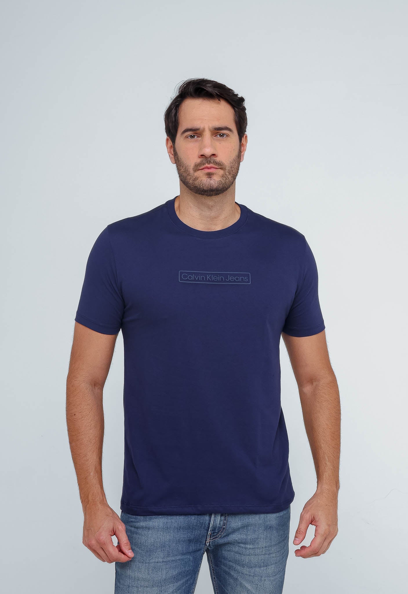 Camiseta Calvin Klein Jeans Logo Central Alto Relevo - Henri Store