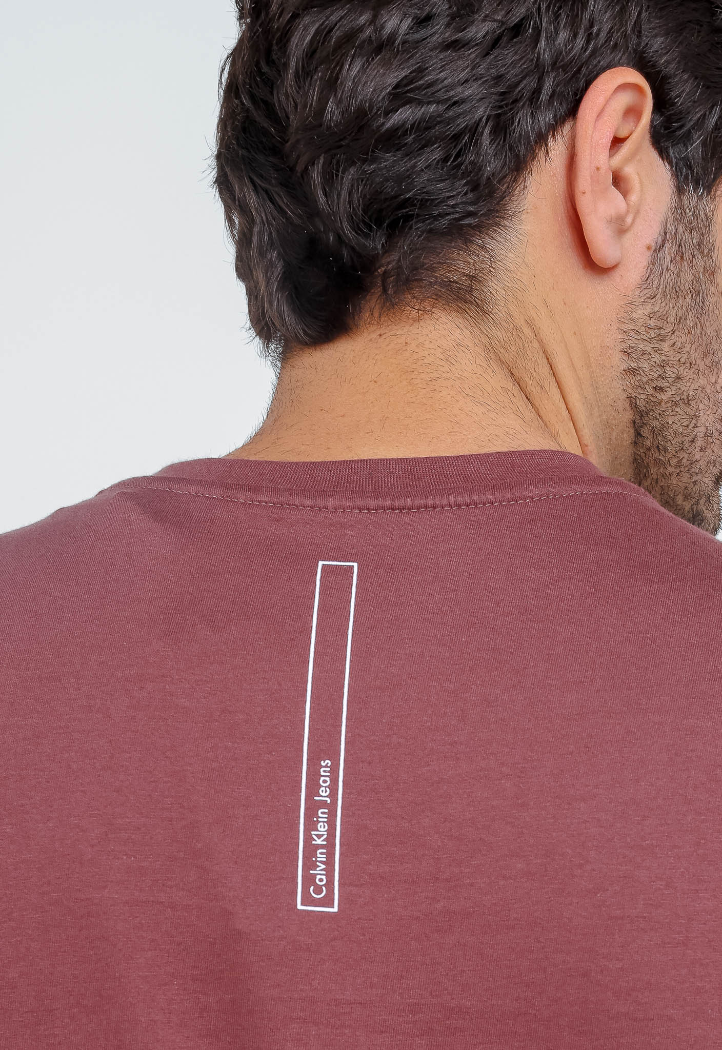 Camiseta Calvin Klein Jeans Logo Central Alto Relevo - Henri Store