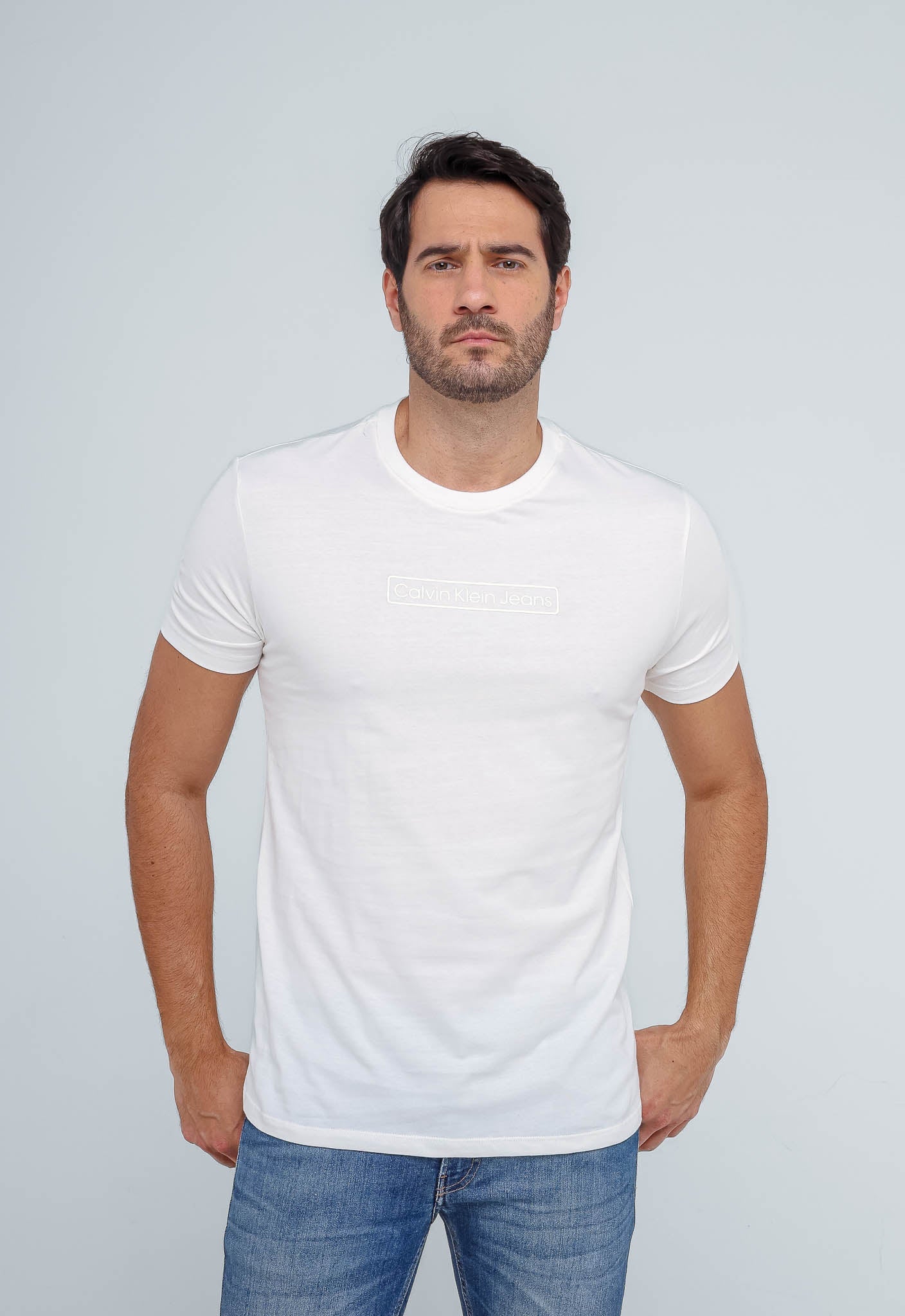 Camiseta Calvin Klein Jeans Logo Central Alto Relevo - Henri Store
