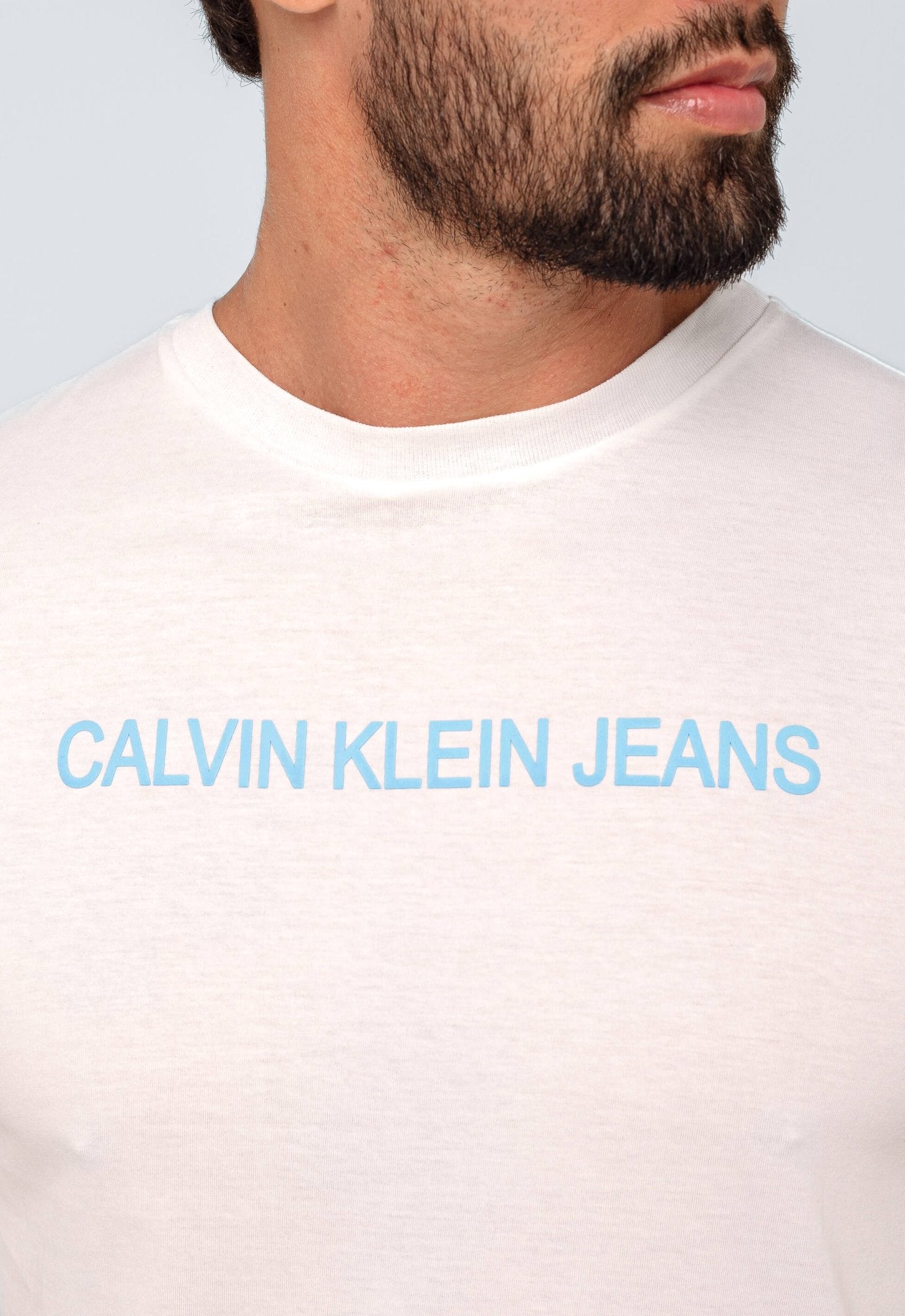 Camiseta Calvin Klein Jeans Logo Central CK - Henri Store
