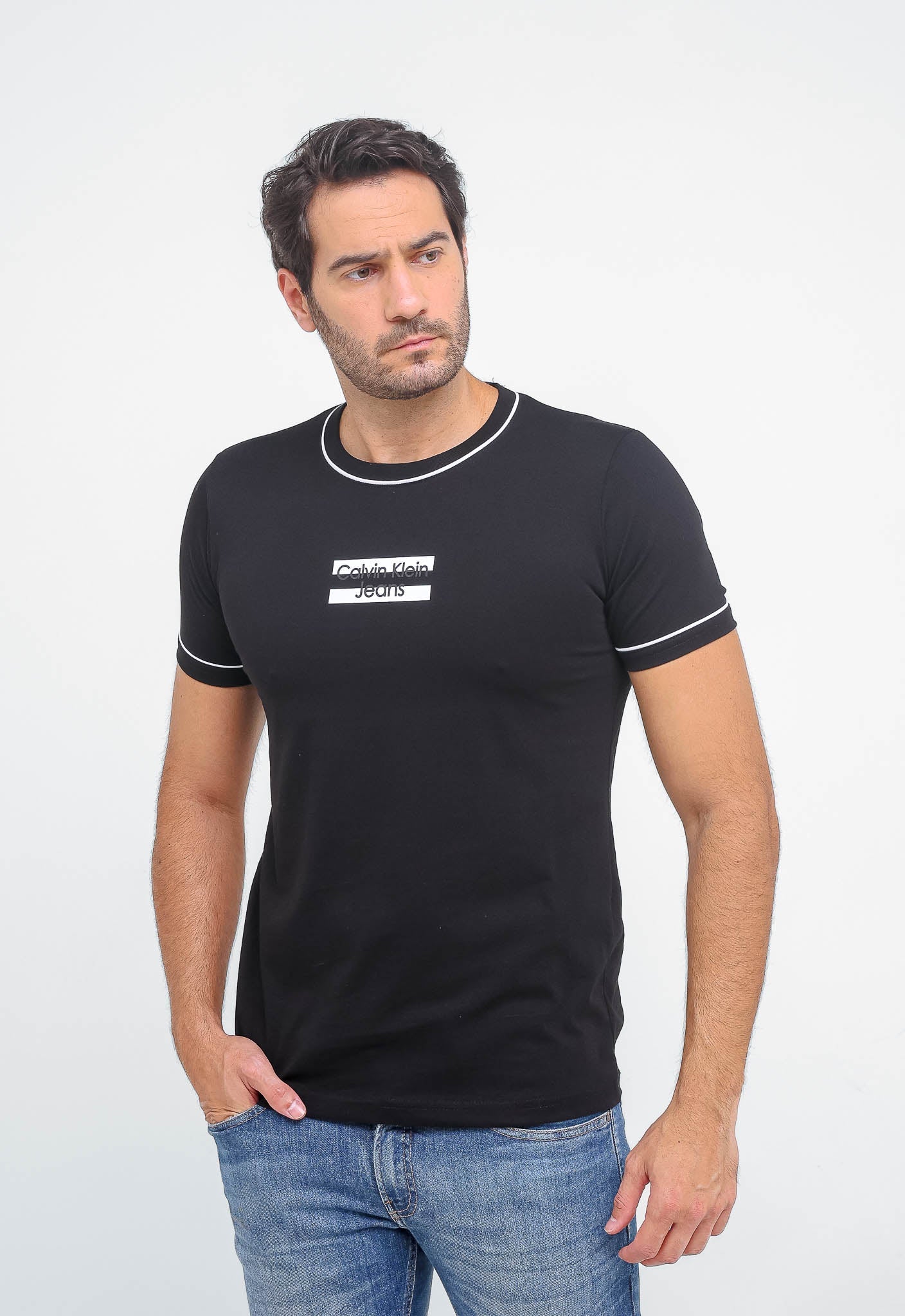 Camiseta Calvin Klein Jeans Logo Central Friso - Henri Store