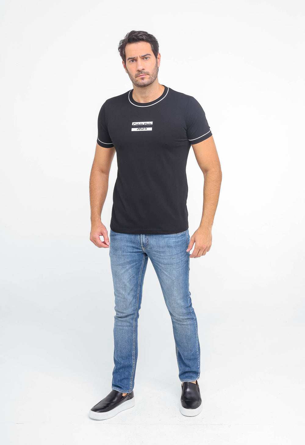 Camiseta Calvin Klein Jeans Logo Central Friso - Henri Store