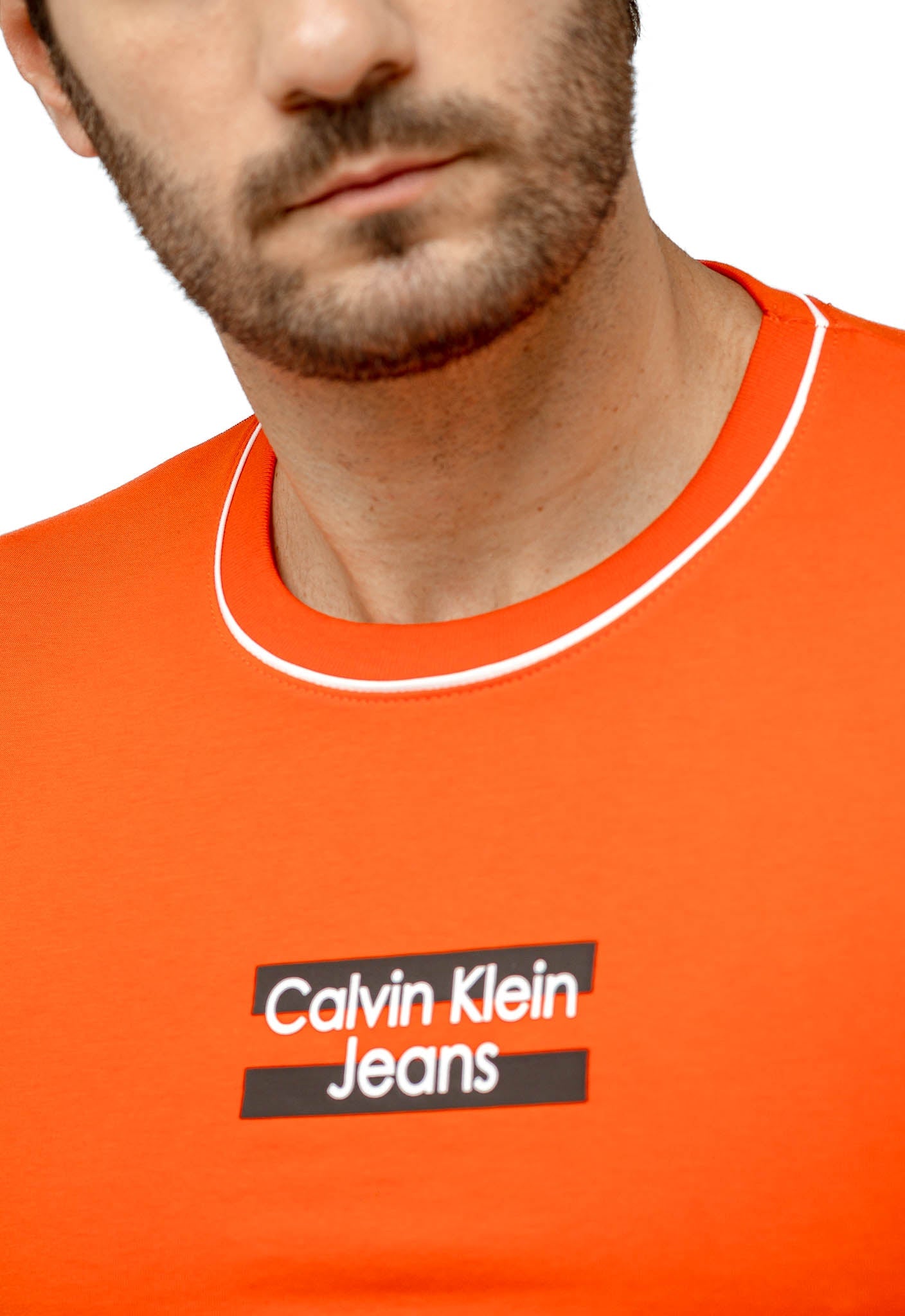 Camiseta Calvin Klein Jeans Logo Central Friso - Henri Store