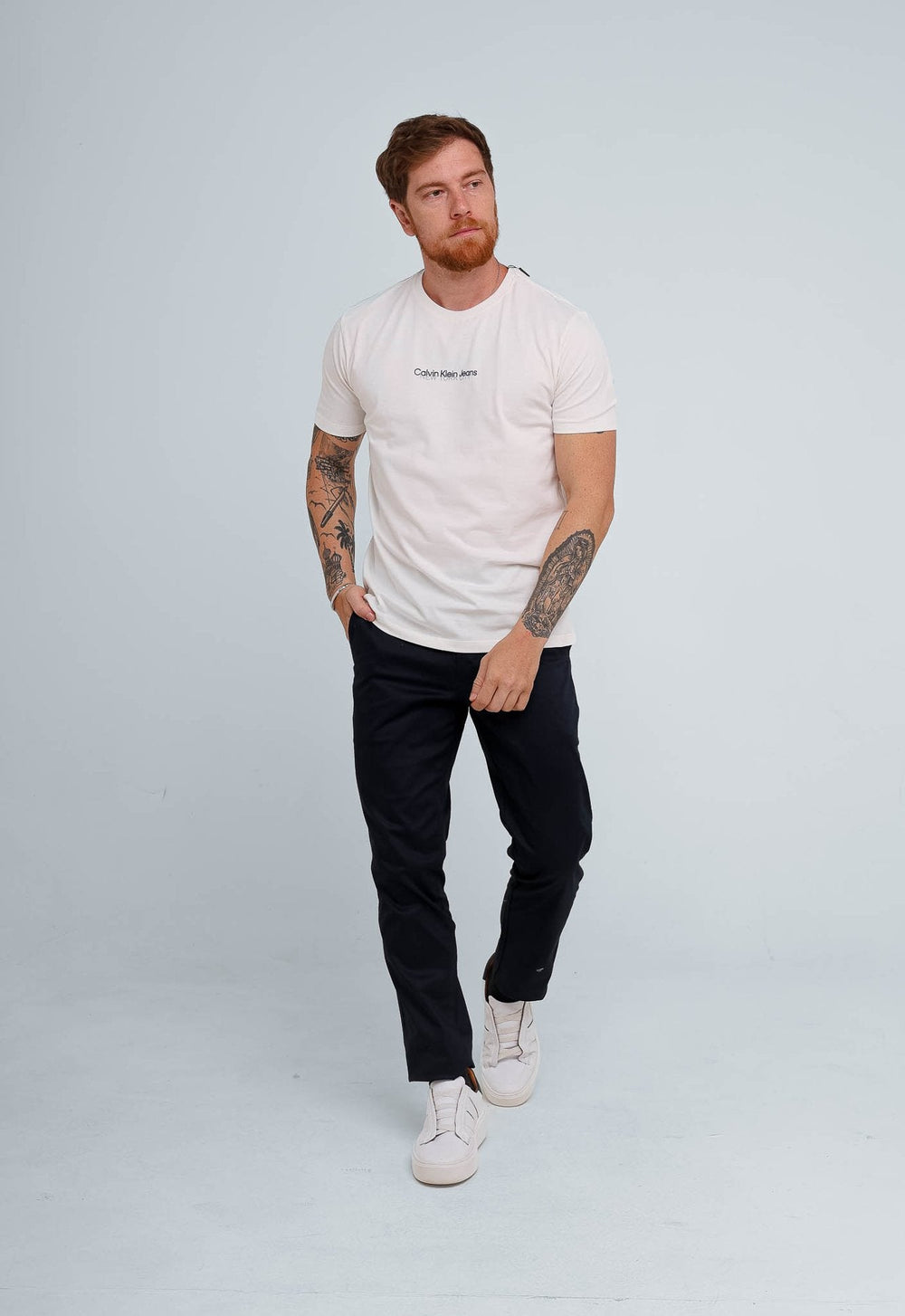 Camiseta Calvin Klein Jeans Logo Central New York - Sale -LIVE - Henri Store