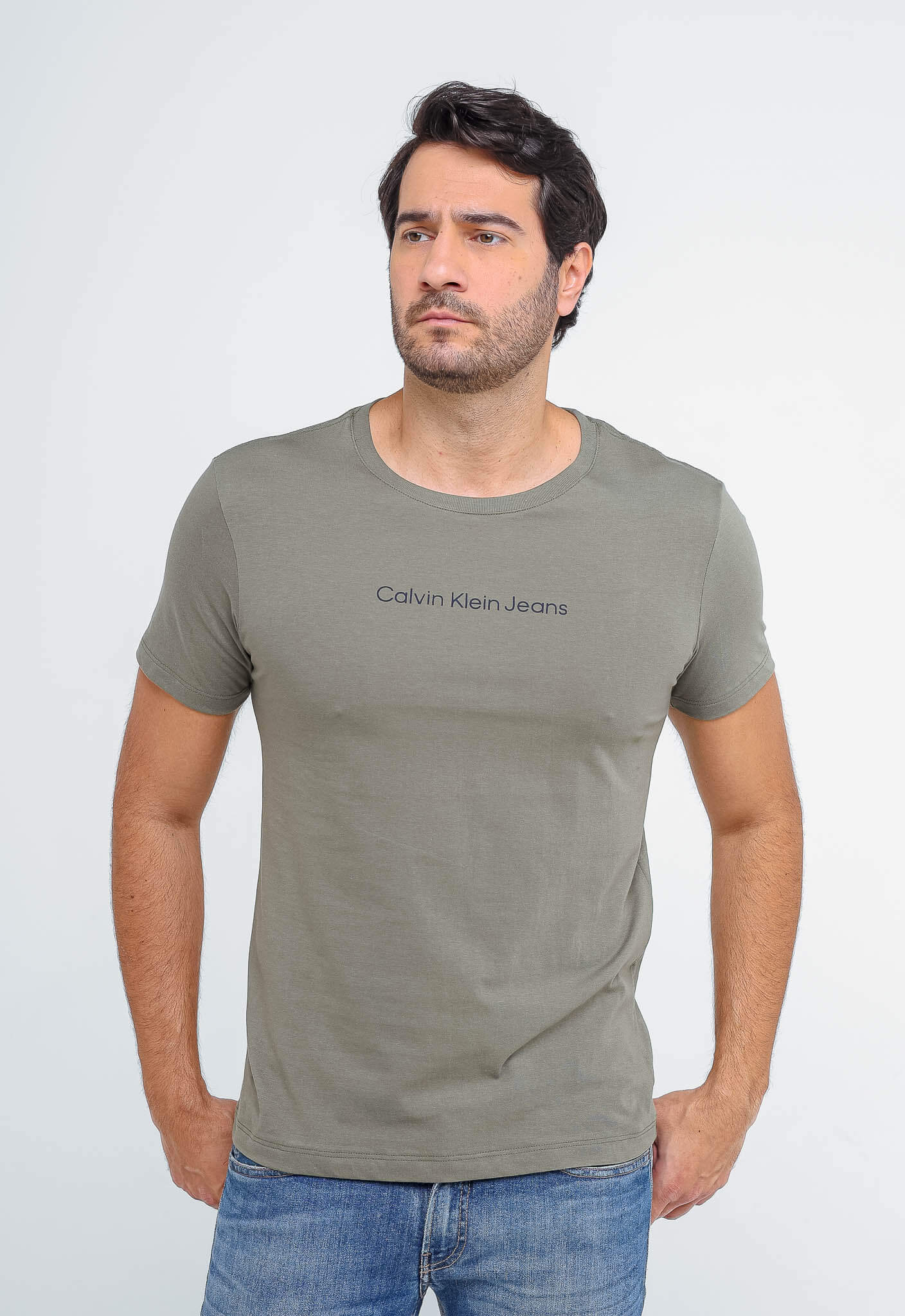 Camiseta Calvin Klein Jeans Logo Central - Sale - Henri Store