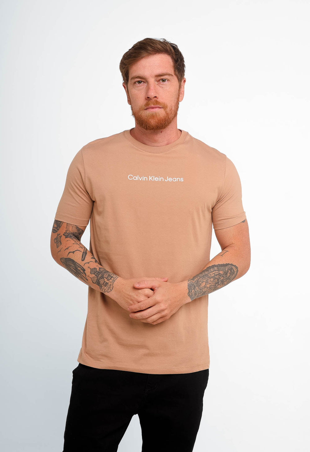 Camiseta Calvin Klein Jeans Logo Central - Sale - Henri Store