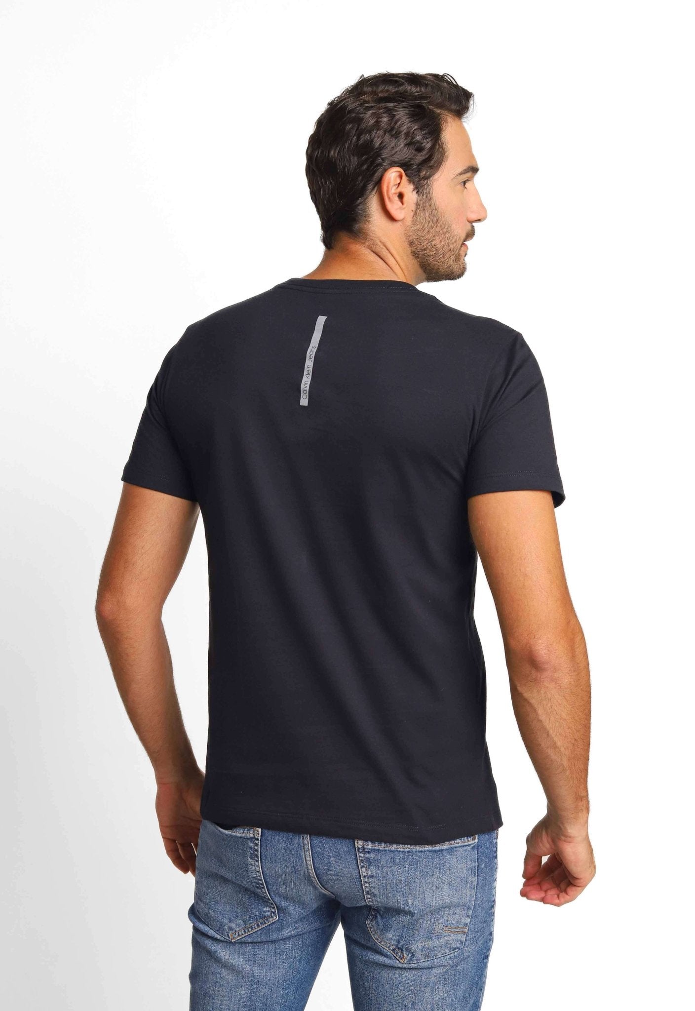 Camiseta Calvin Klein Jeans Logo Central- Sale - Henri Store