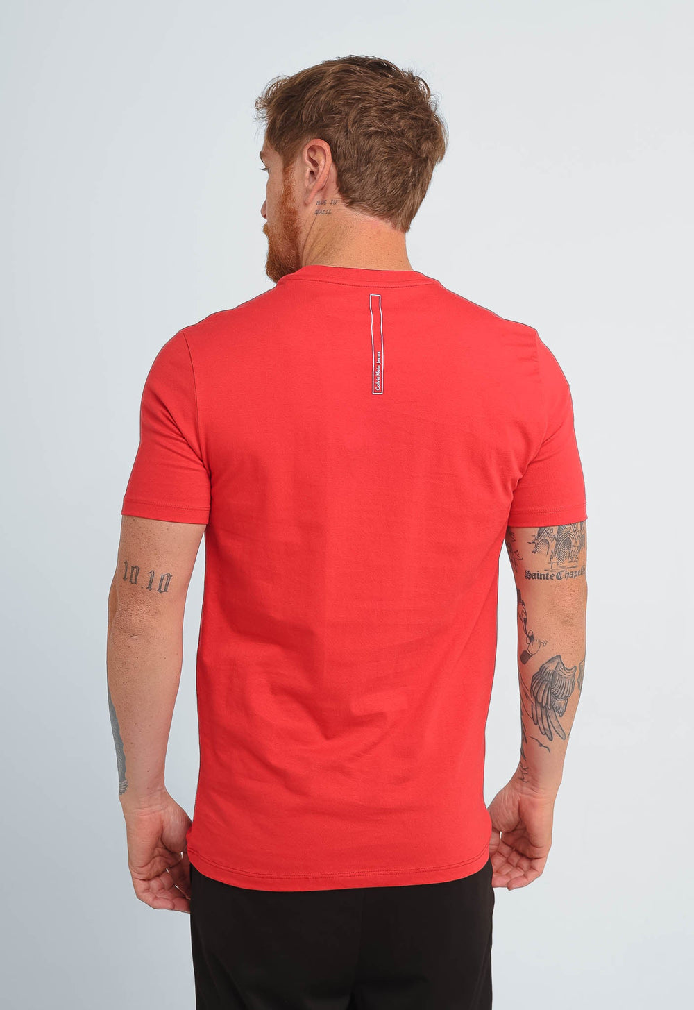 Camiseta Calvin Klein Jeans Logo Central - Sale - Henri Store