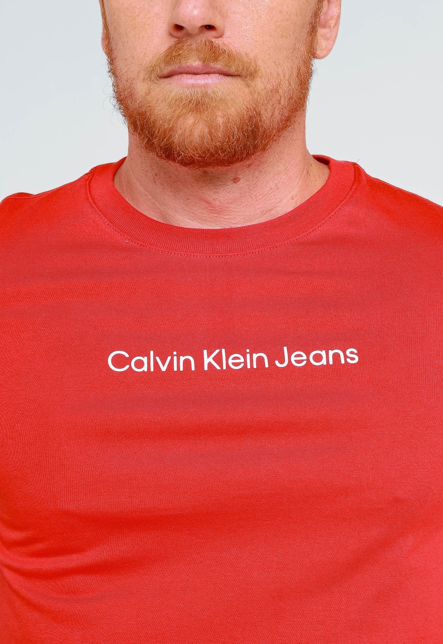 Camiseta Calvin Klein Jeans Logo Central - Sale - Henri Store
