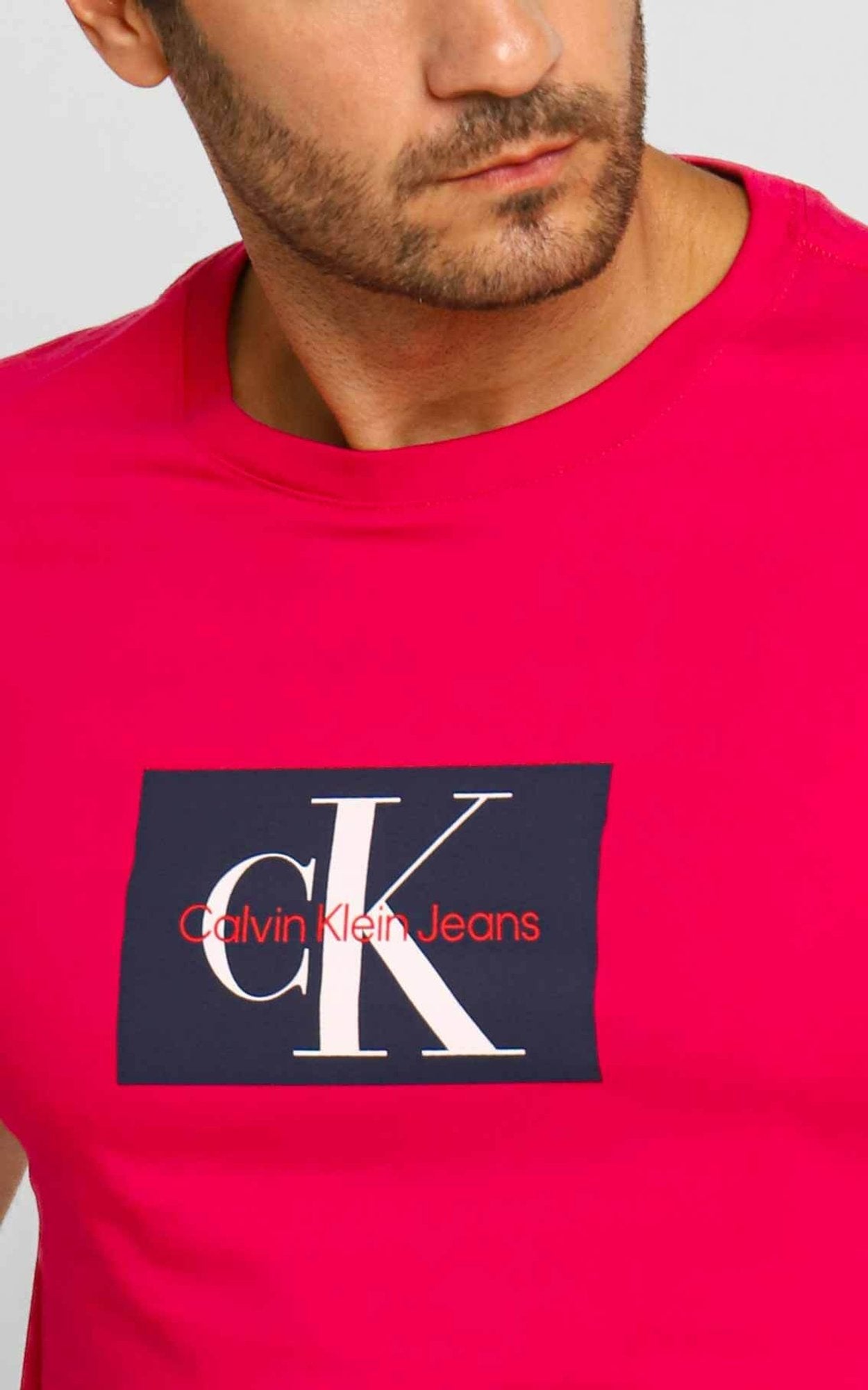 Camiseta Calvin Klein Jeans Logo Central - Sale - Henri Store