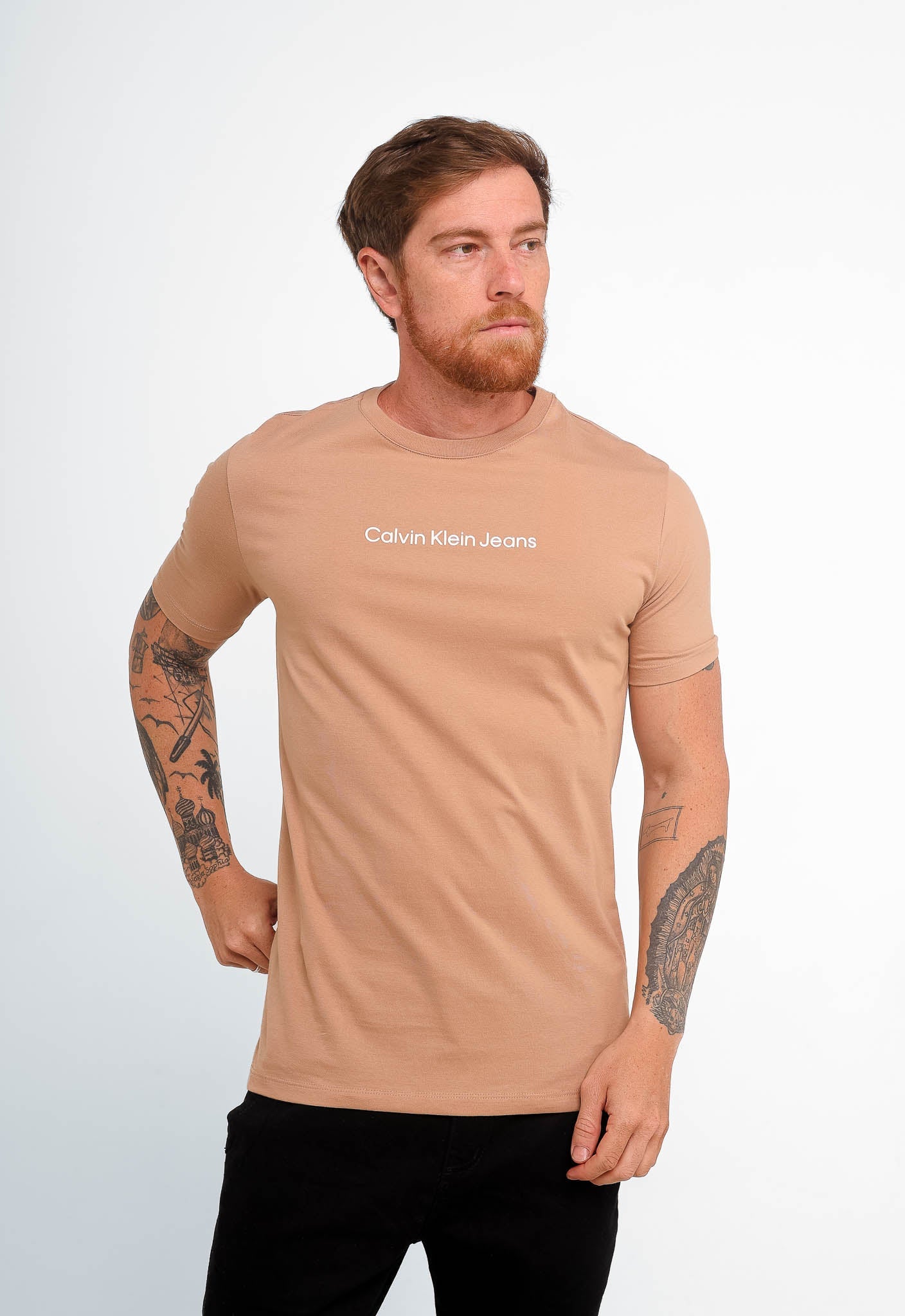 Camiseta Calvin Klein Jeans Logo Central - Sale - Henri Store