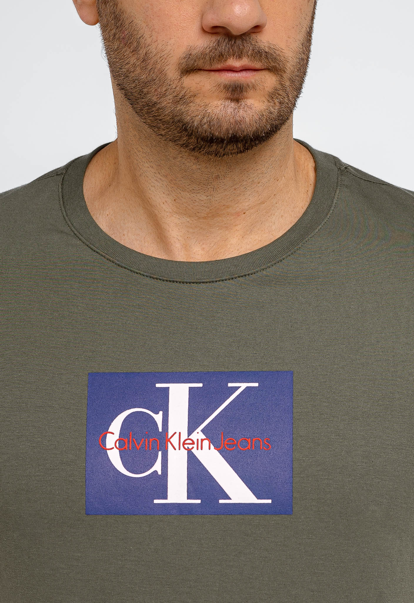 Camiseta Calvin Klein Jeans Logo Central - Sale - Henri Store