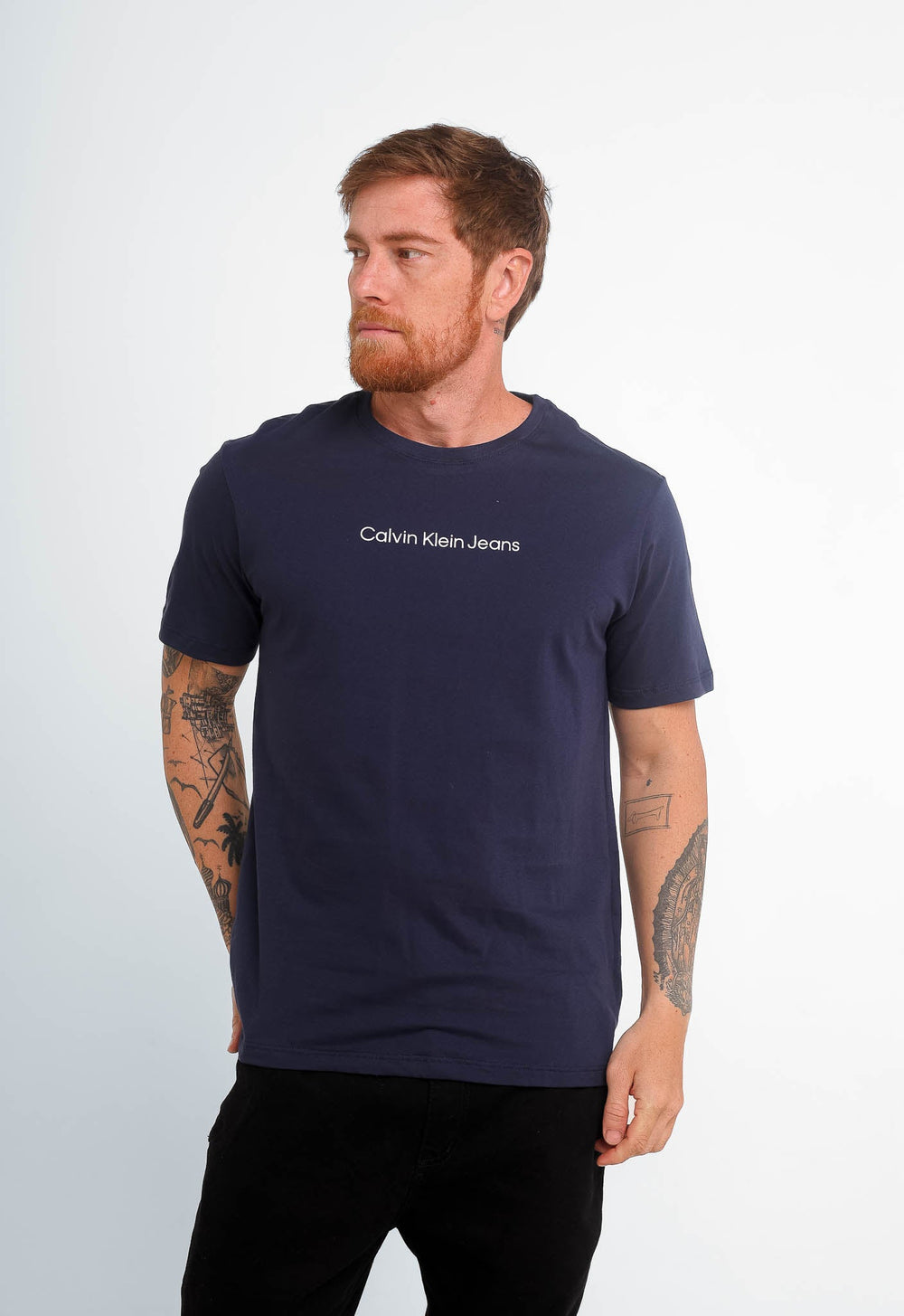Camiseta Calvin Klein Jeans Logo Central - Sale - Henri Store