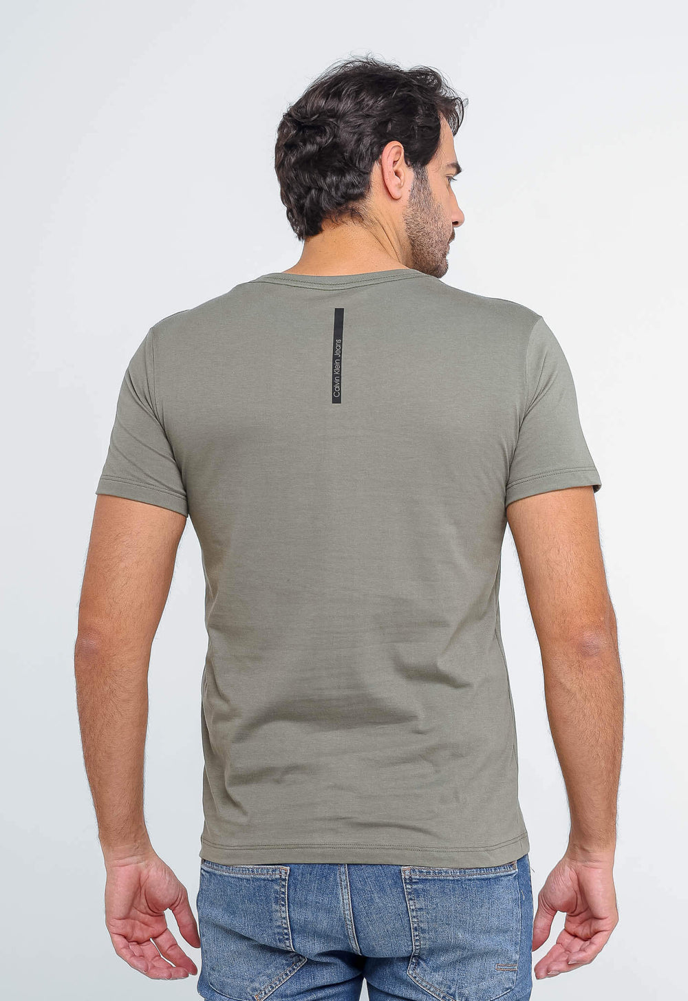 Camiseta Calvin Klein Jeans Logo Central - Sale - Henri Store