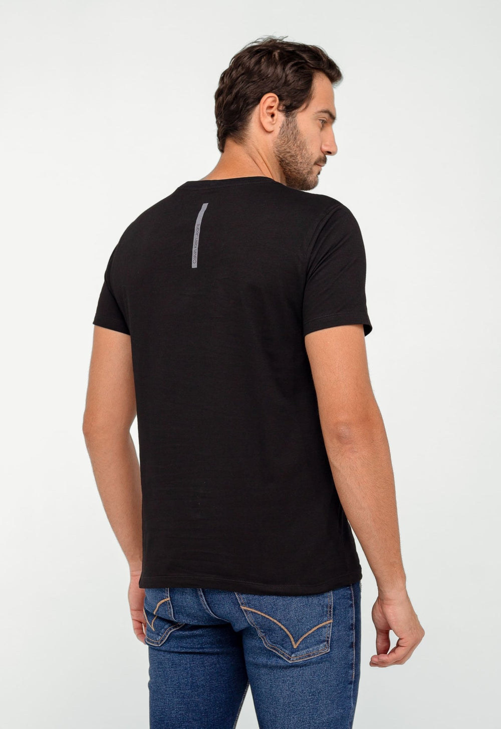 Camiseta Calvin Klein Jeans Logo Central - Henri Store