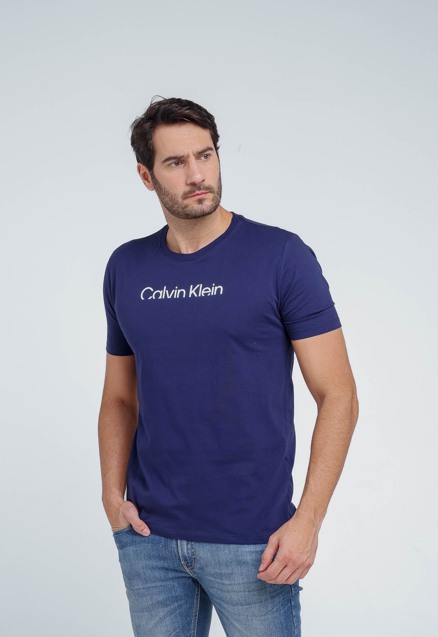 Camiseta Calvin Klein Jeans Logo Central - Henri Store