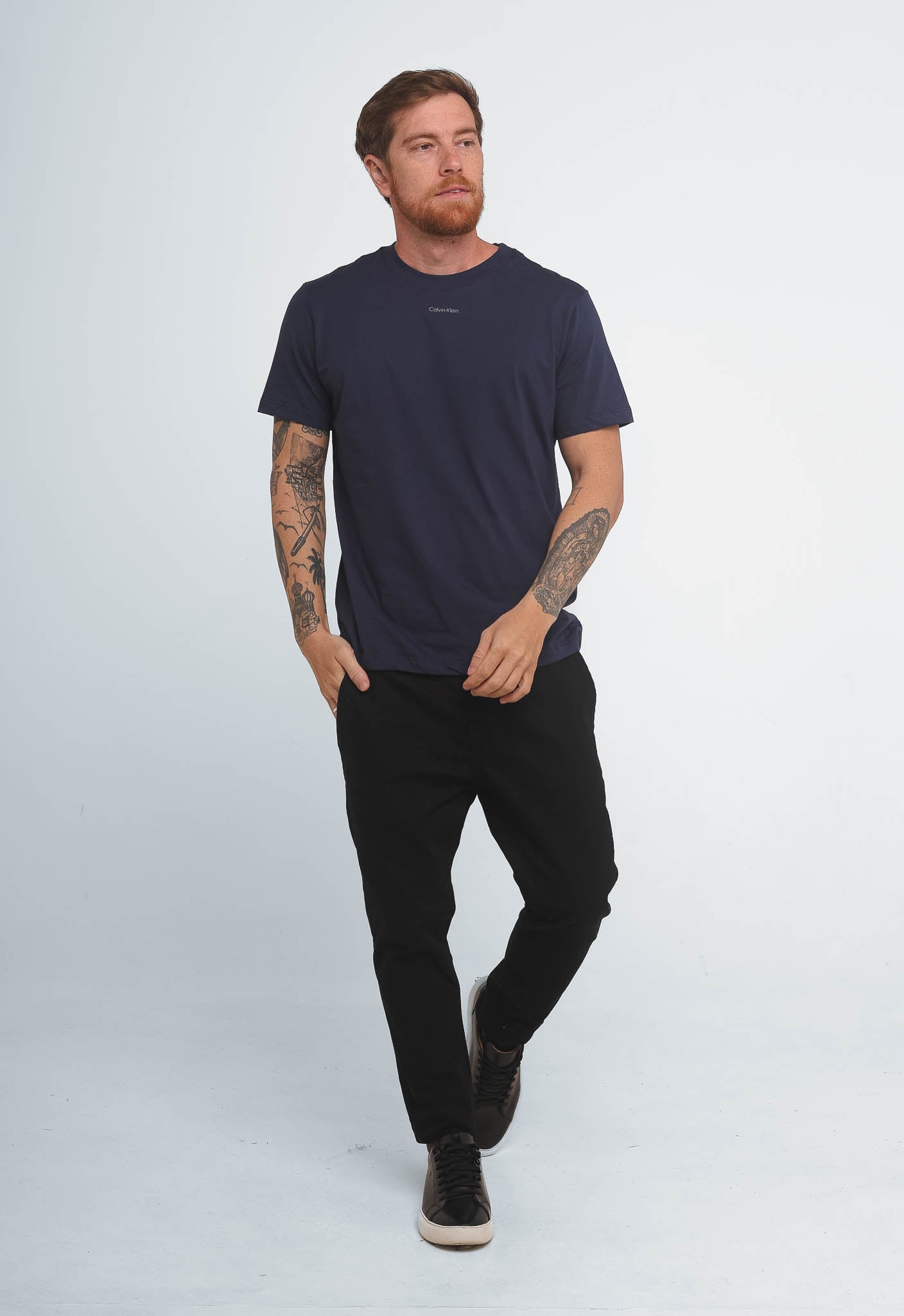 Camiseta Calvin Klein Jeans Logo Central - Henri Store