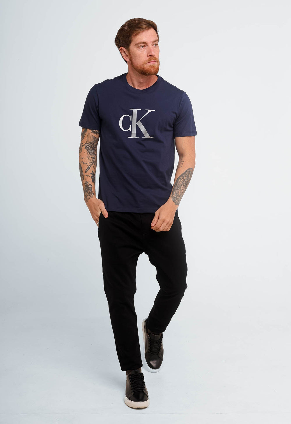Camiseta Calvin Klein Jeans Logo Central - Henri Store