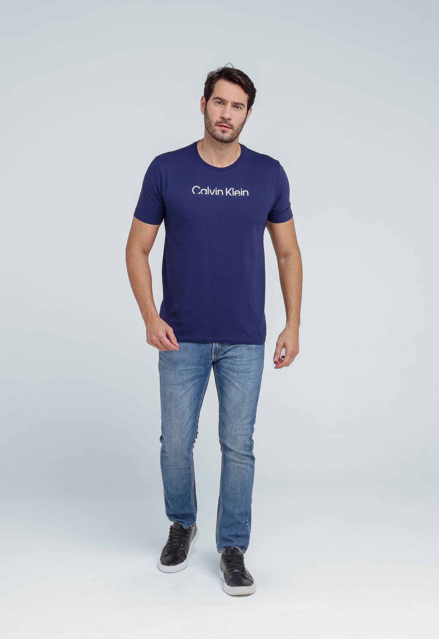 Camiseta Calvin Klein Jeans Logo Central - Henri Store