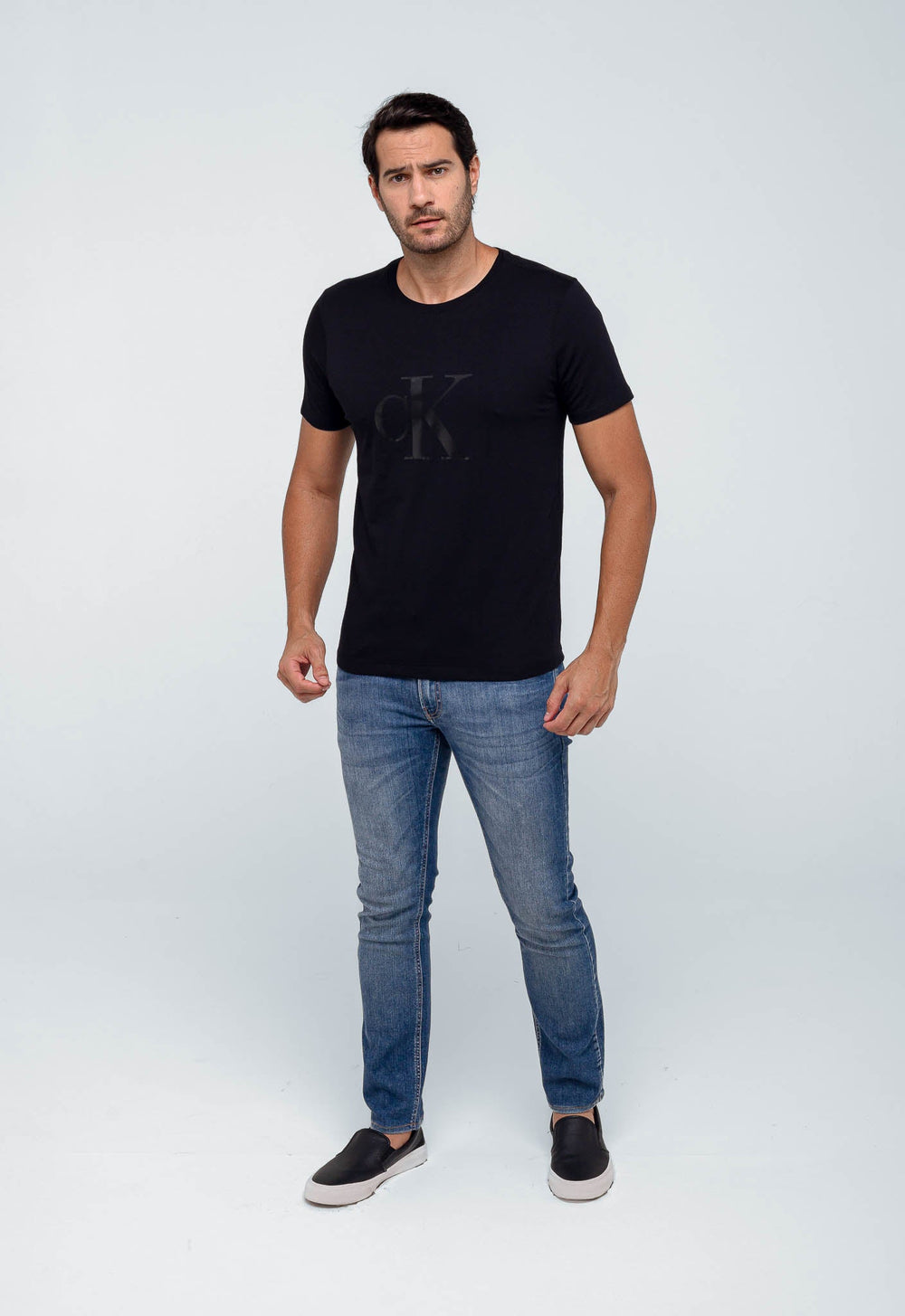 Camiseta Calvin Klein Jeans Logo Central - Henri Store