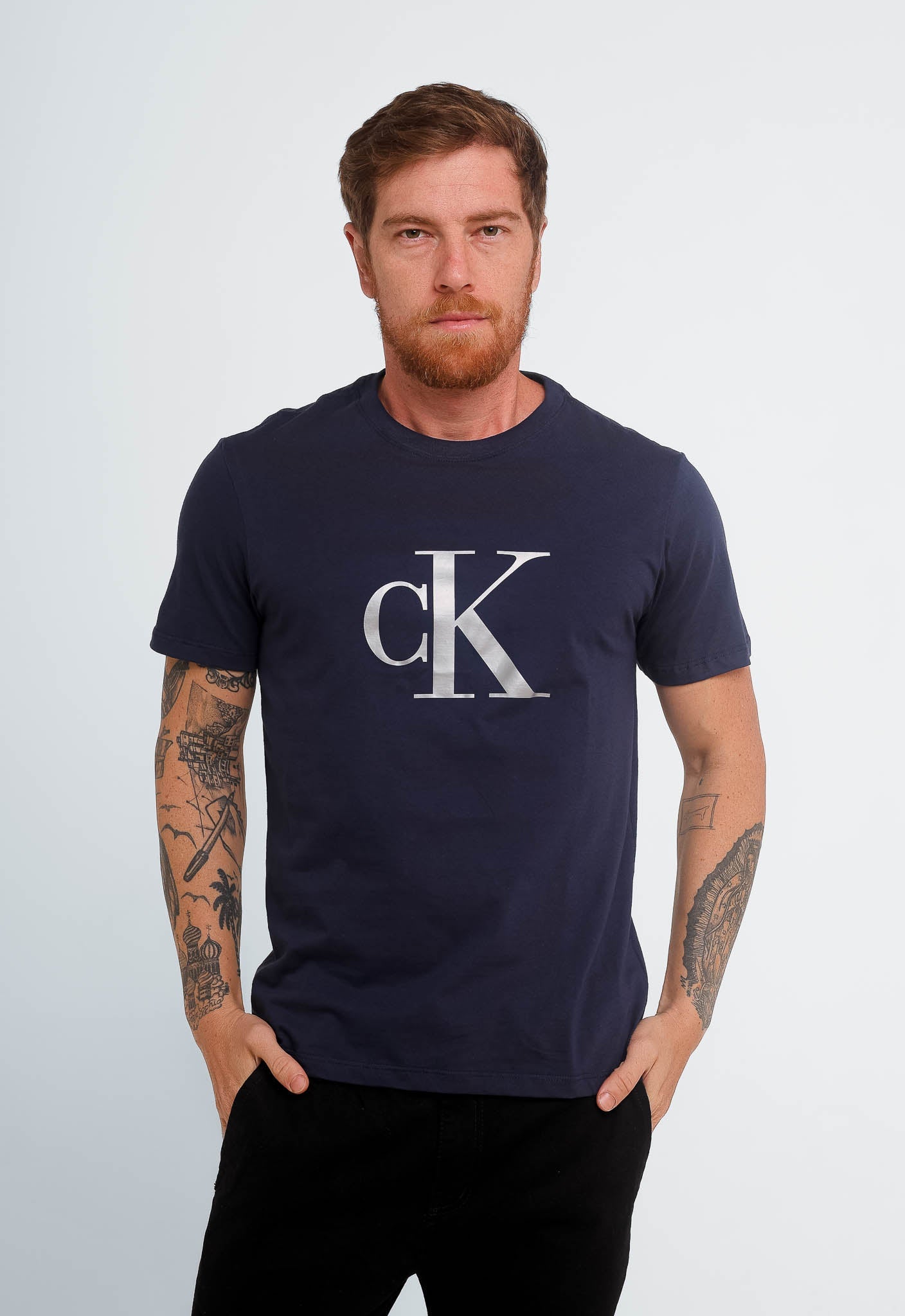 Camiseta Calvin Klein Jeans Logo Central - Henri Store