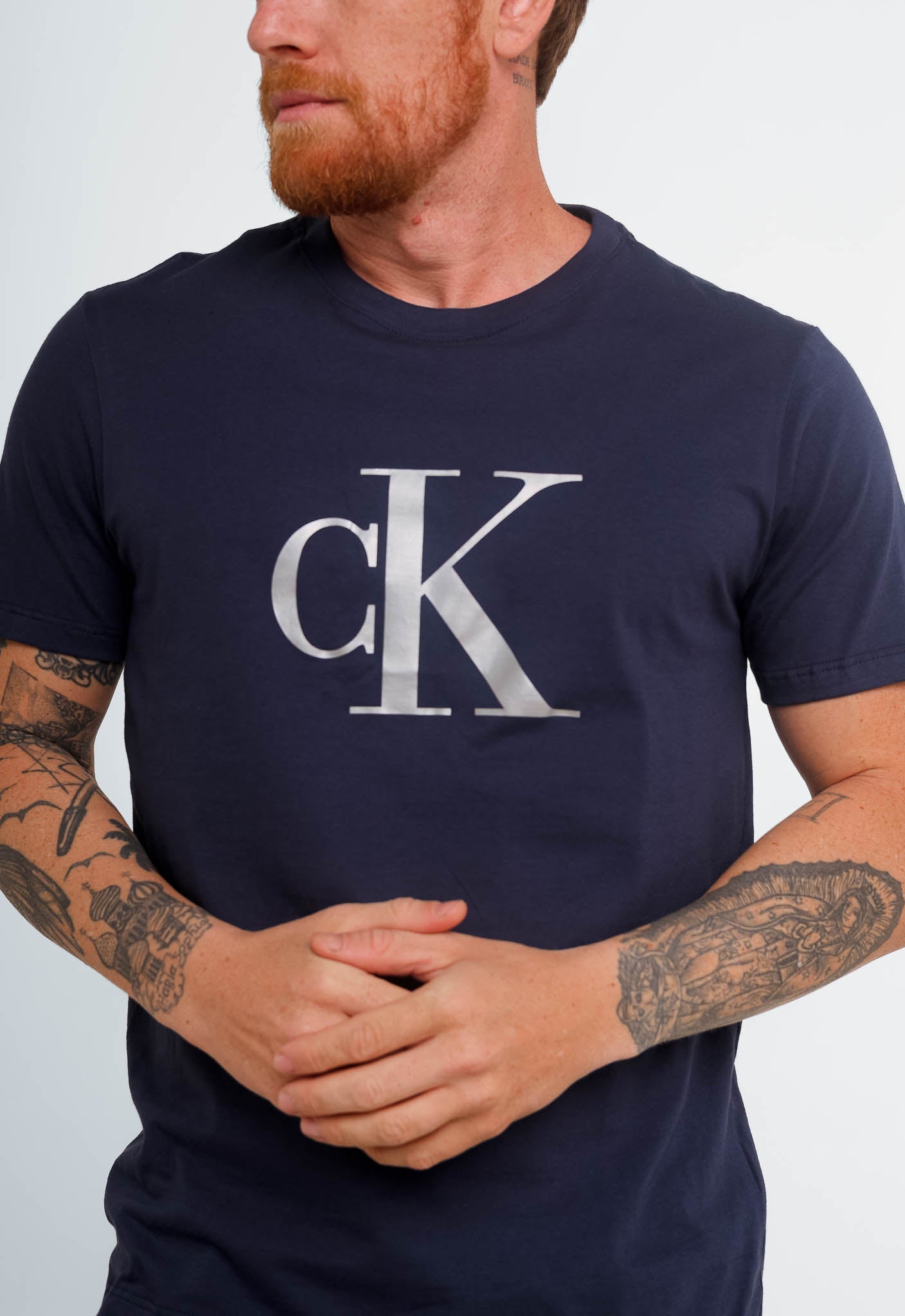 Camiseta Calvin Klein Jeans Logo Central - Henri Store