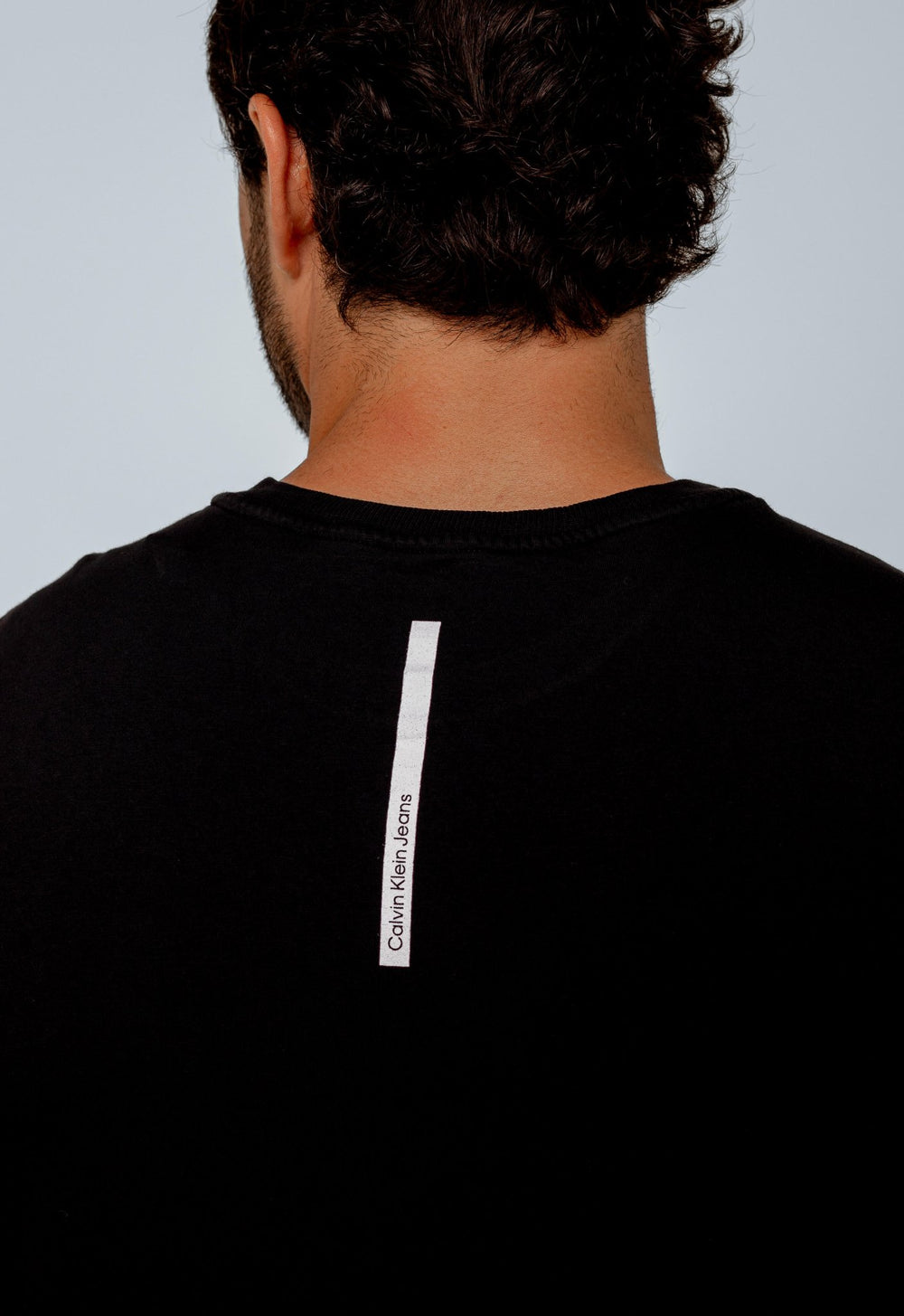 Camiseta Calvin Klein Jeans Logo Central - Henri Store