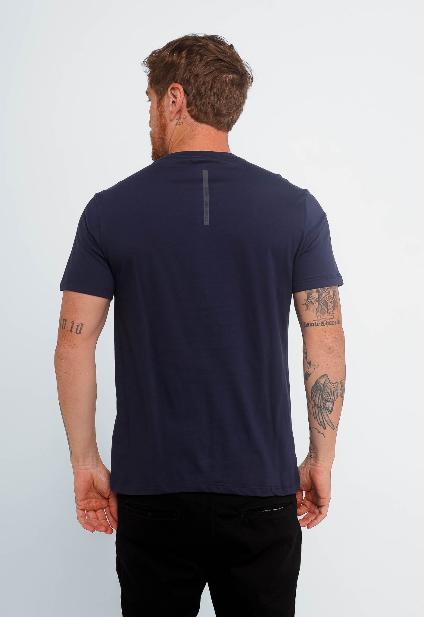 Camiseta Calvin Klein Jeans Logo Central - Henri Store