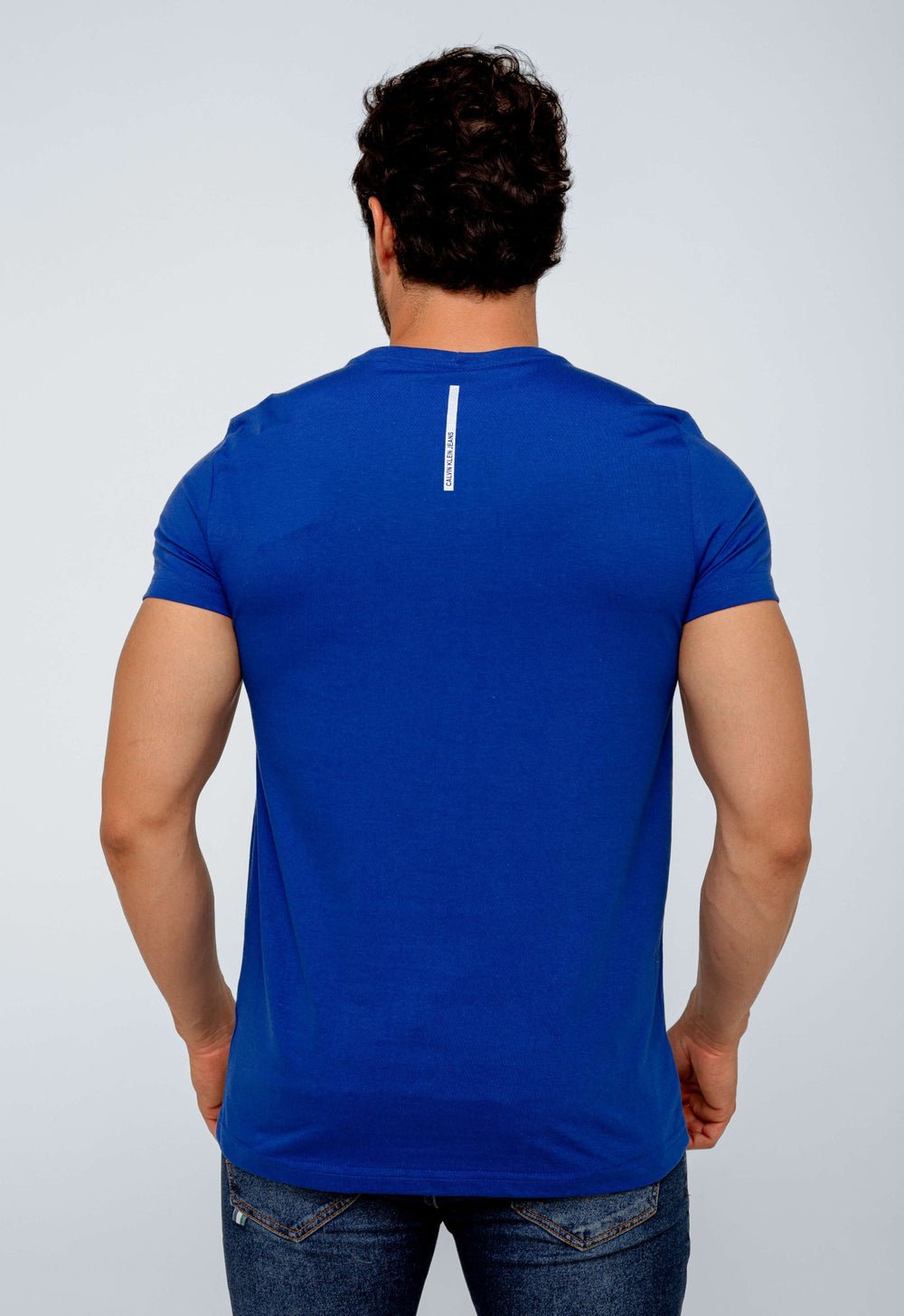 Camiseta Calvin Klein Jeans Logo Central - Henri Store