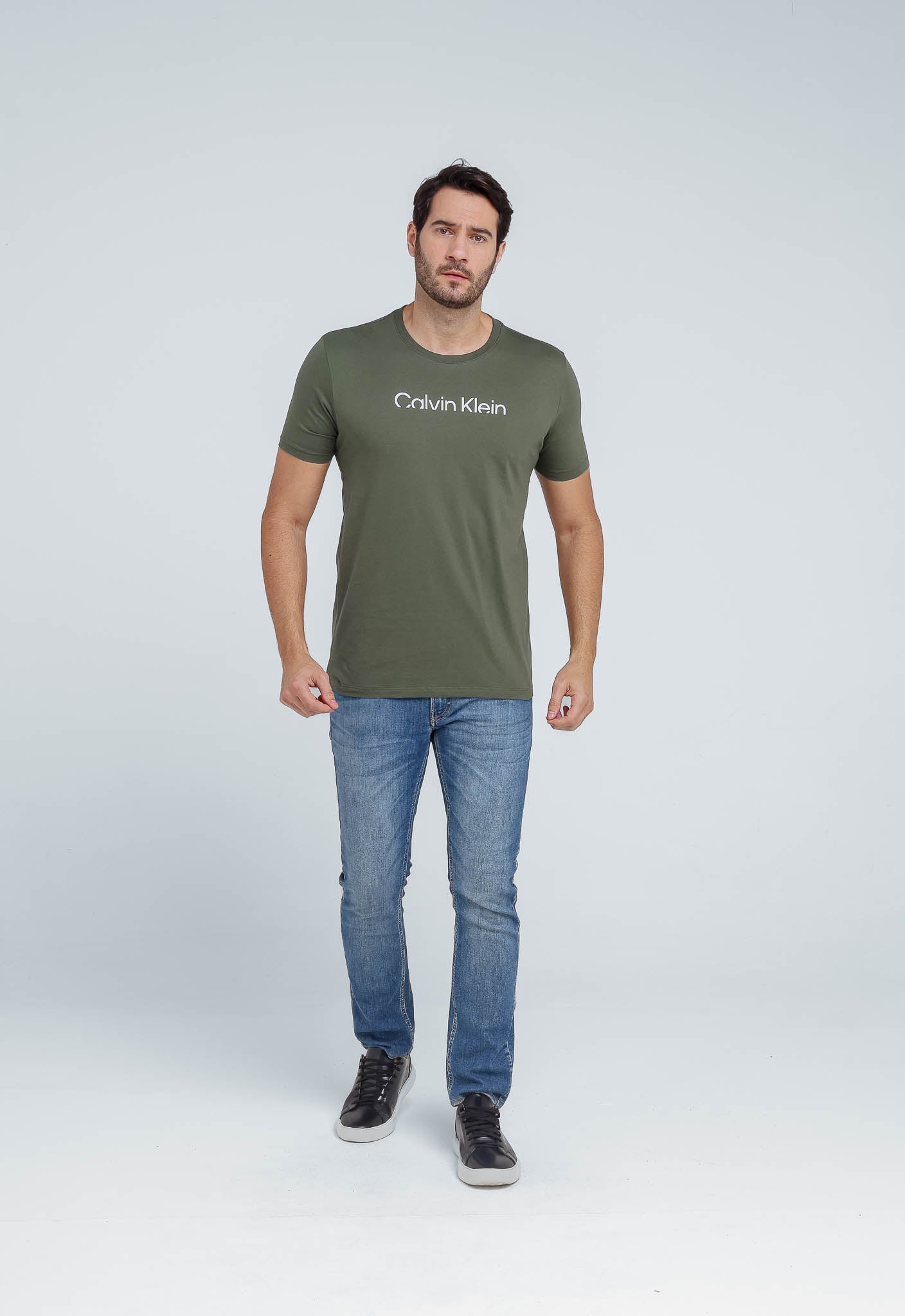 Camiseta Calvin Klein Jeans Logo Central - Henri Store