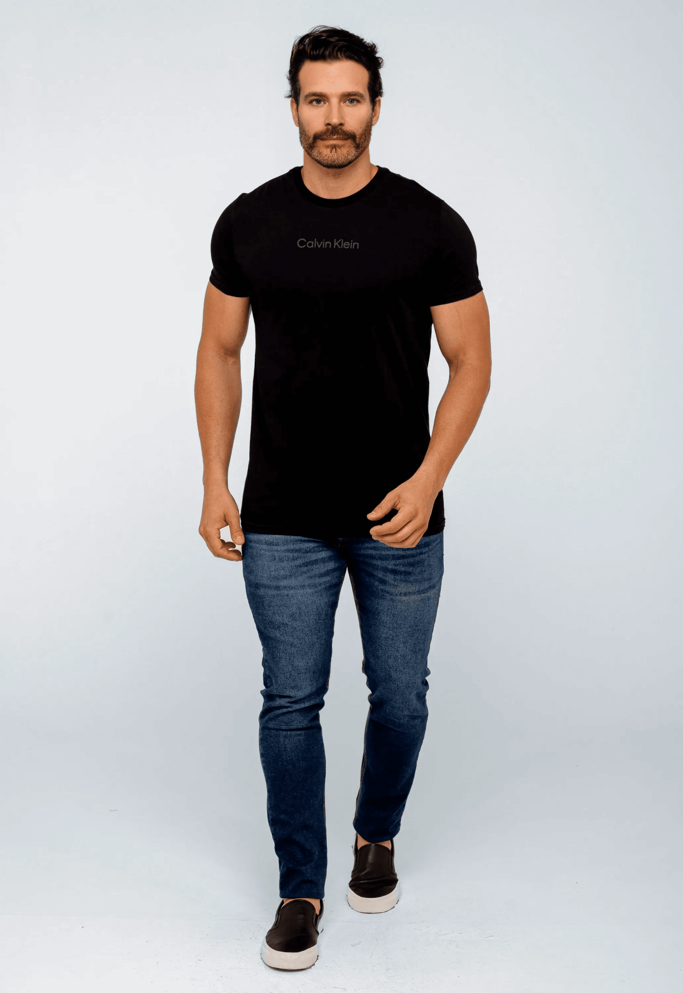 Camiseta Calvin Klein Jeans Logo Central - Henri Store