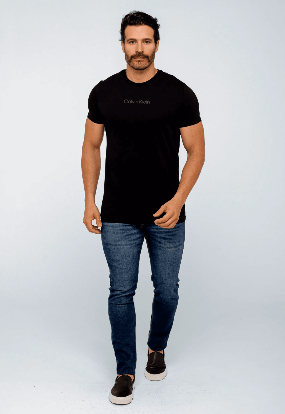 Camiseta Calvin Klein Jeans Logo Central - Henri Store