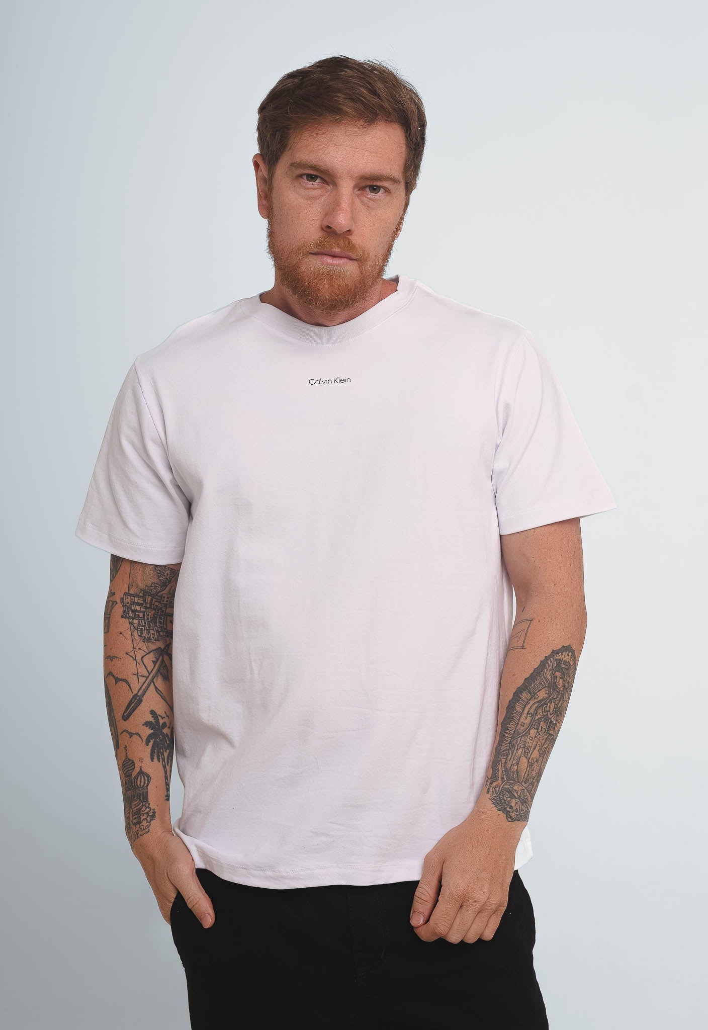 Camiseta Calvin Klein Jeans Logo Central - Henri Store