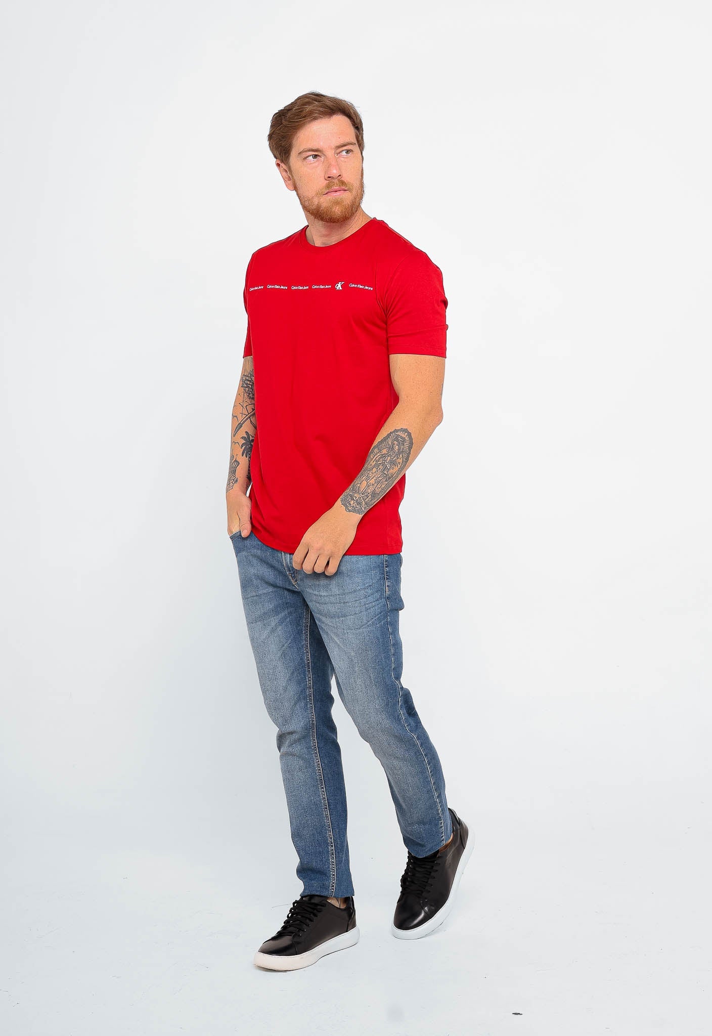 Camiseta Calvin Klein Jeans Logo Embossed - Henri Store
