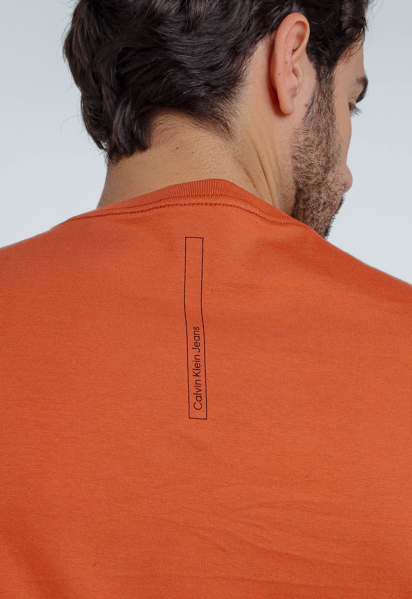 Camiseta Calvin Klein Jeans Logo Embossed - Henri Store