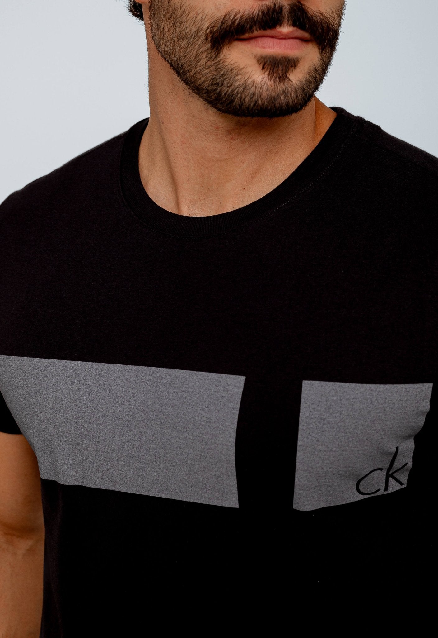 Camiseta Calvin Klein Jeans Logo Faixa - LIVE - Henri Store