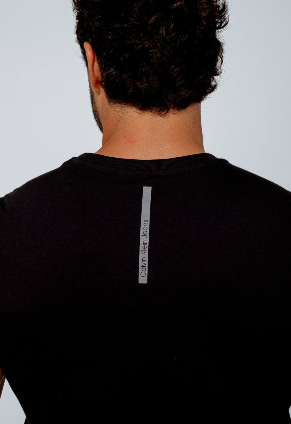 Camiseta Calvin Klein Jeans Logo Faixa - LIVE - Henri Store