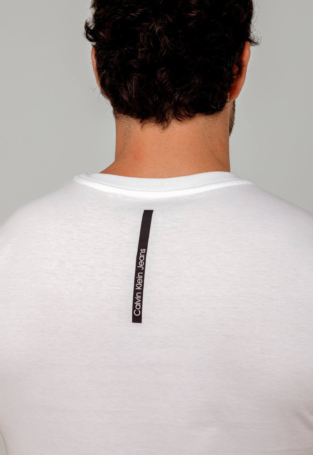 Camiseta Calvin Klein Jeans Logo Faixa - LIVE - Henri Store