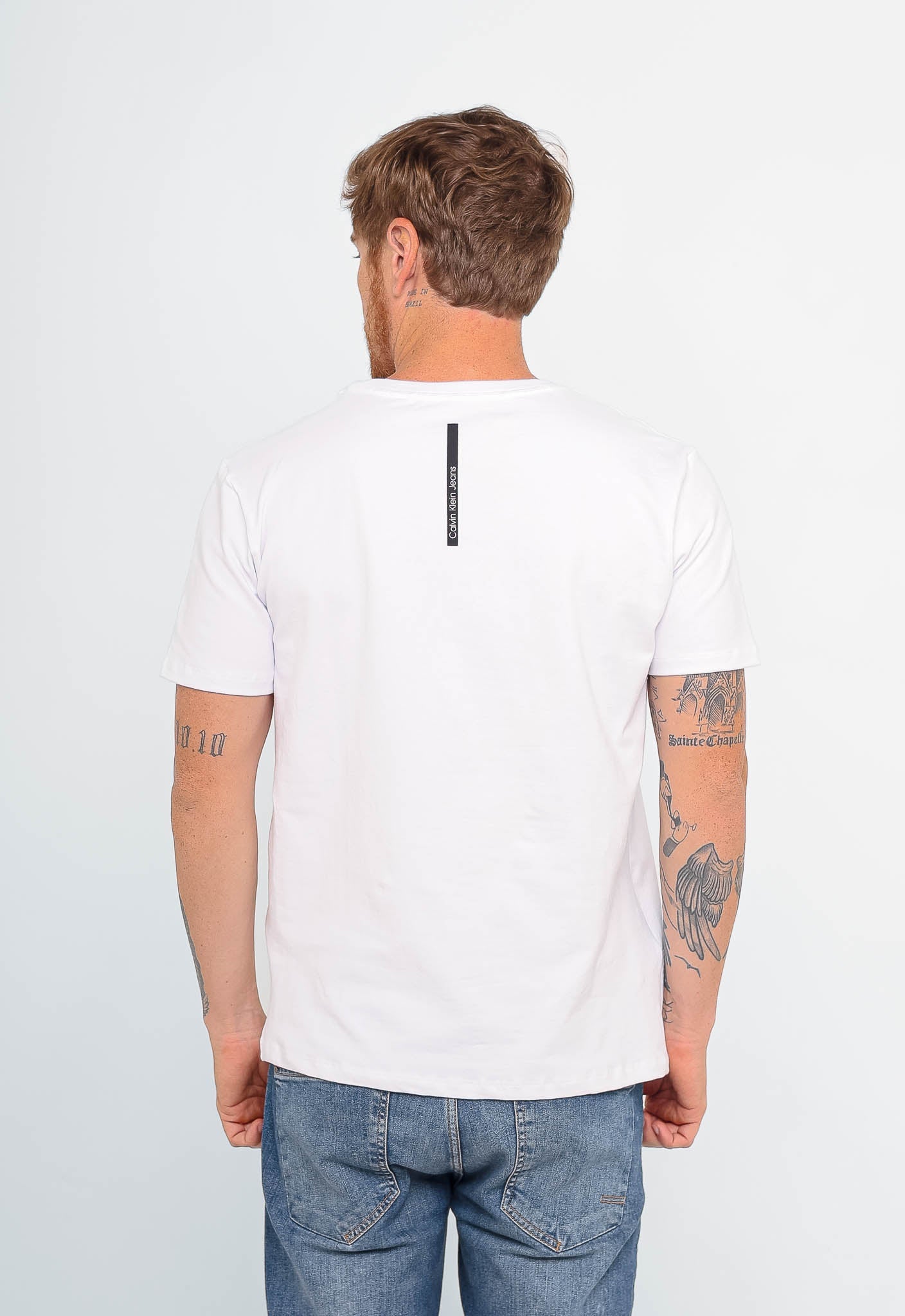Camiseta Calvin Klein Jeans Logo Peito Básica - Sale -LIVE - Henri Store