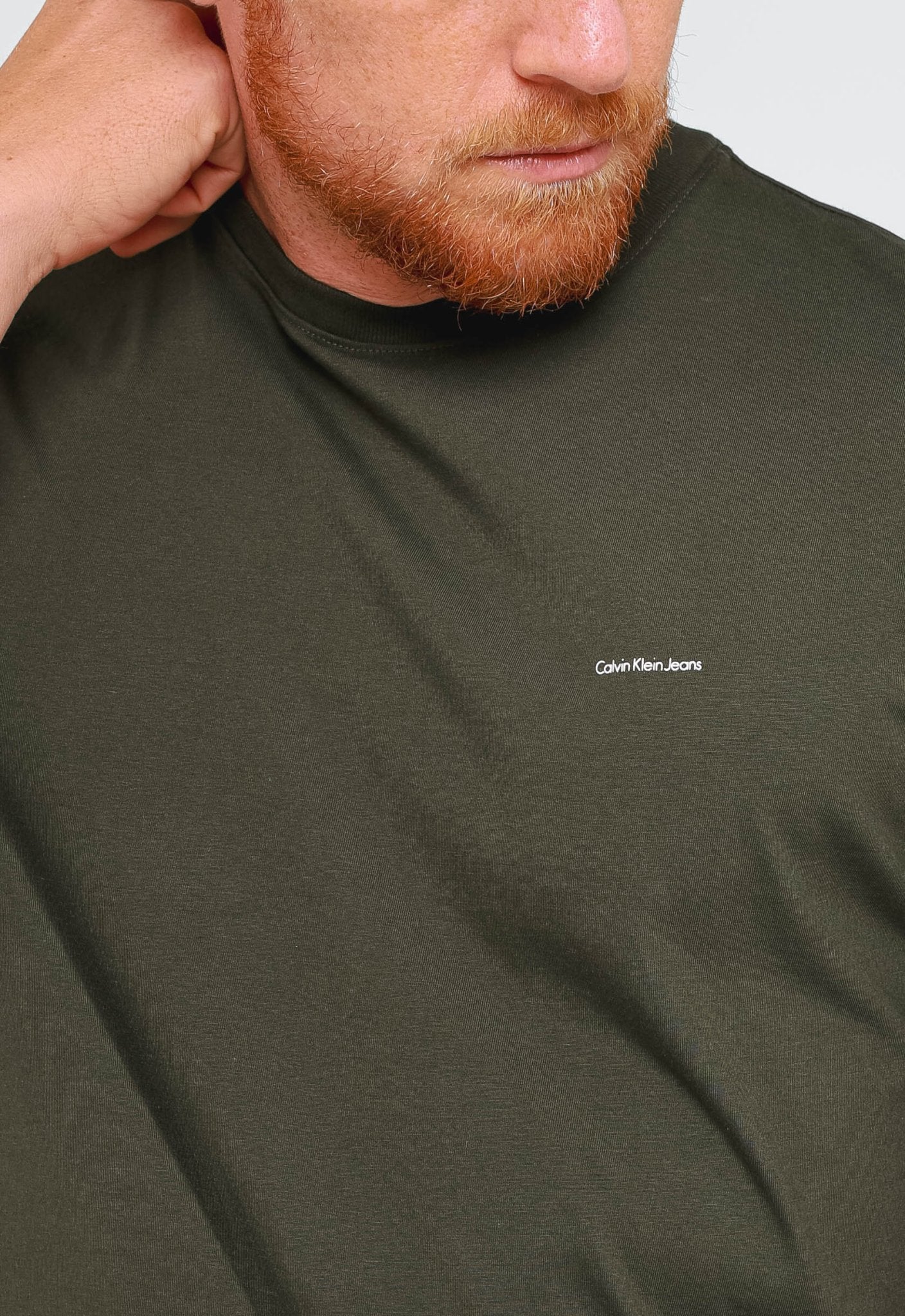 Camiseta Calvin Klein Jeans Logo Peito Básica - Sale -LIVE - Henri Store