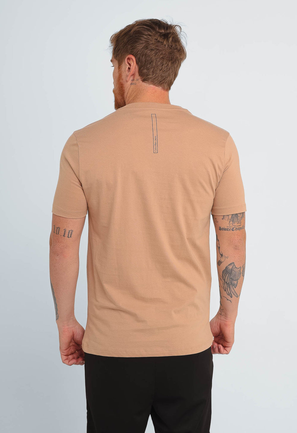 Camiseta Calvin Klein Jeans Logo Peito Básica - Sale -LIVE - Henri Store