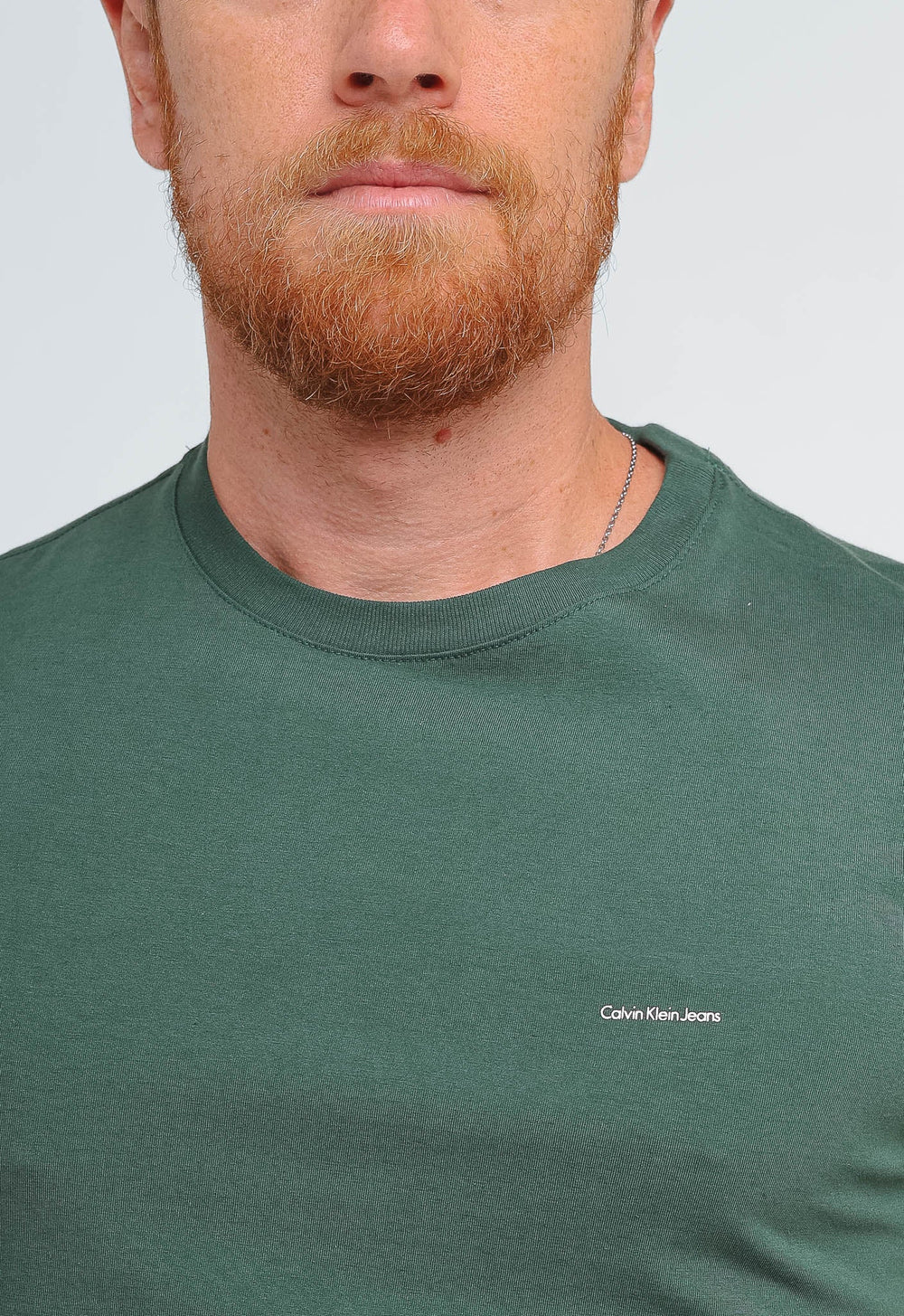 Camiseta Calvin Klein Jeans Logo Peito Básica - Sale -LIVE - Henri Store