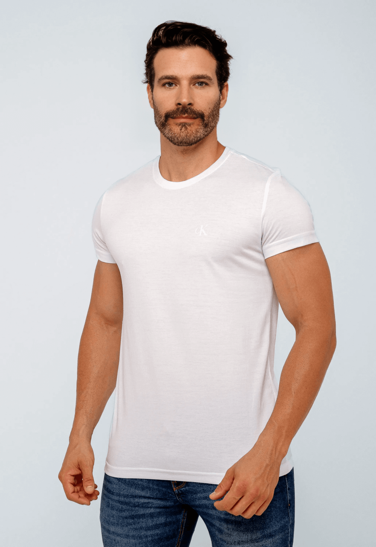 Camiseta Calvin Klein Jeans Logo Peito Ck - Henri Store