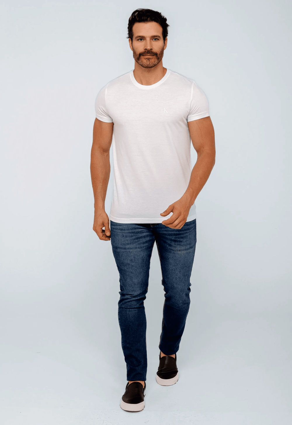 Camiseta Calvin Klein Jeans Logo Peito Ck - Henri Store