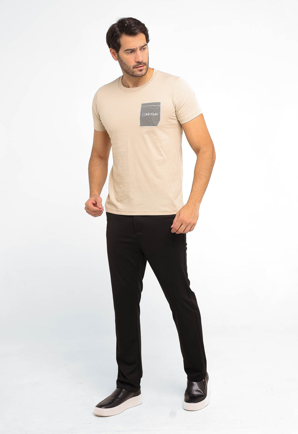 Camiseta Calvin Klein Jeans Logo Peito Emborrachado - Henri Store