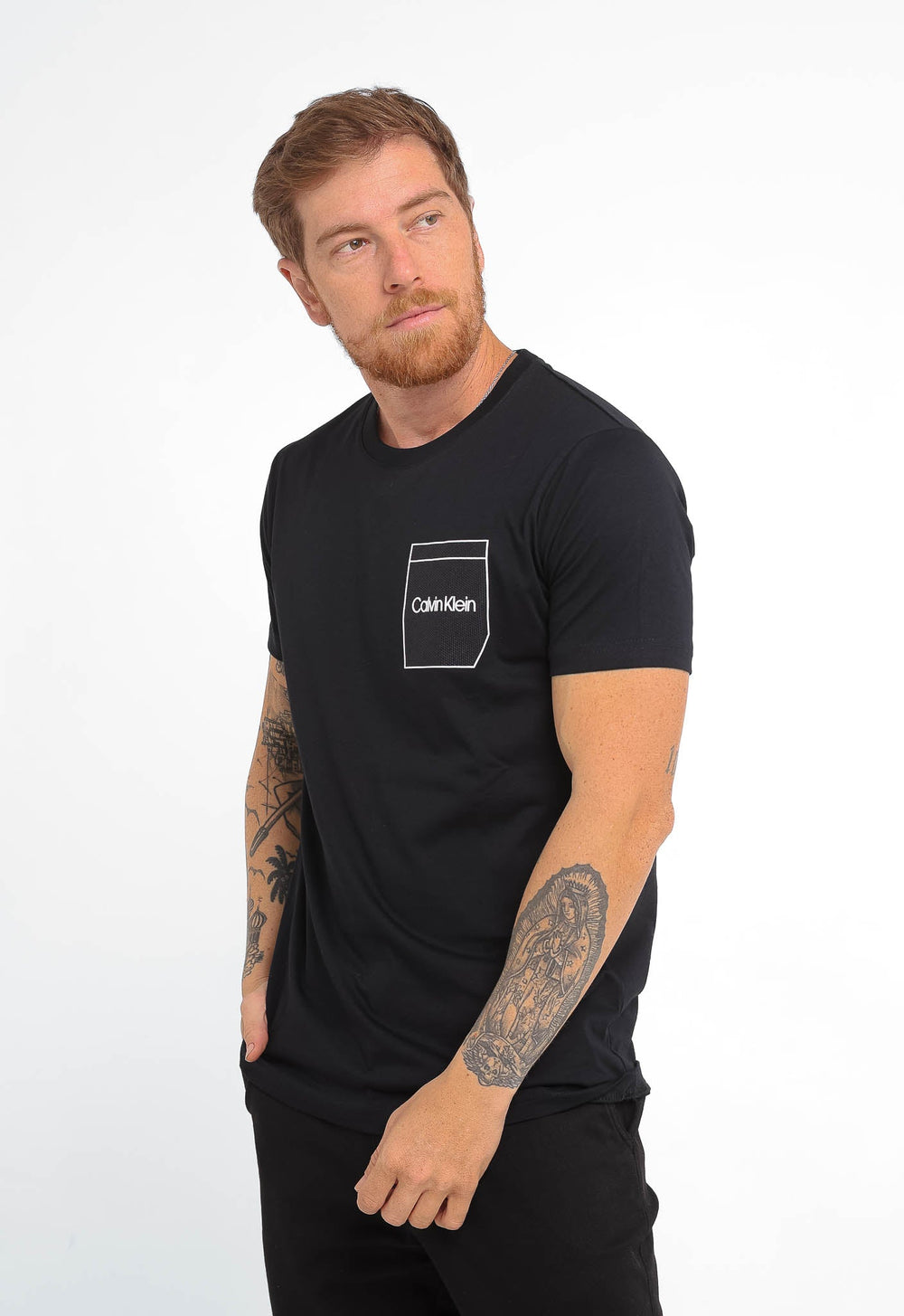 Camiseta Calvin Klein Jeans Logo Peito Emborrachado - Henri Store