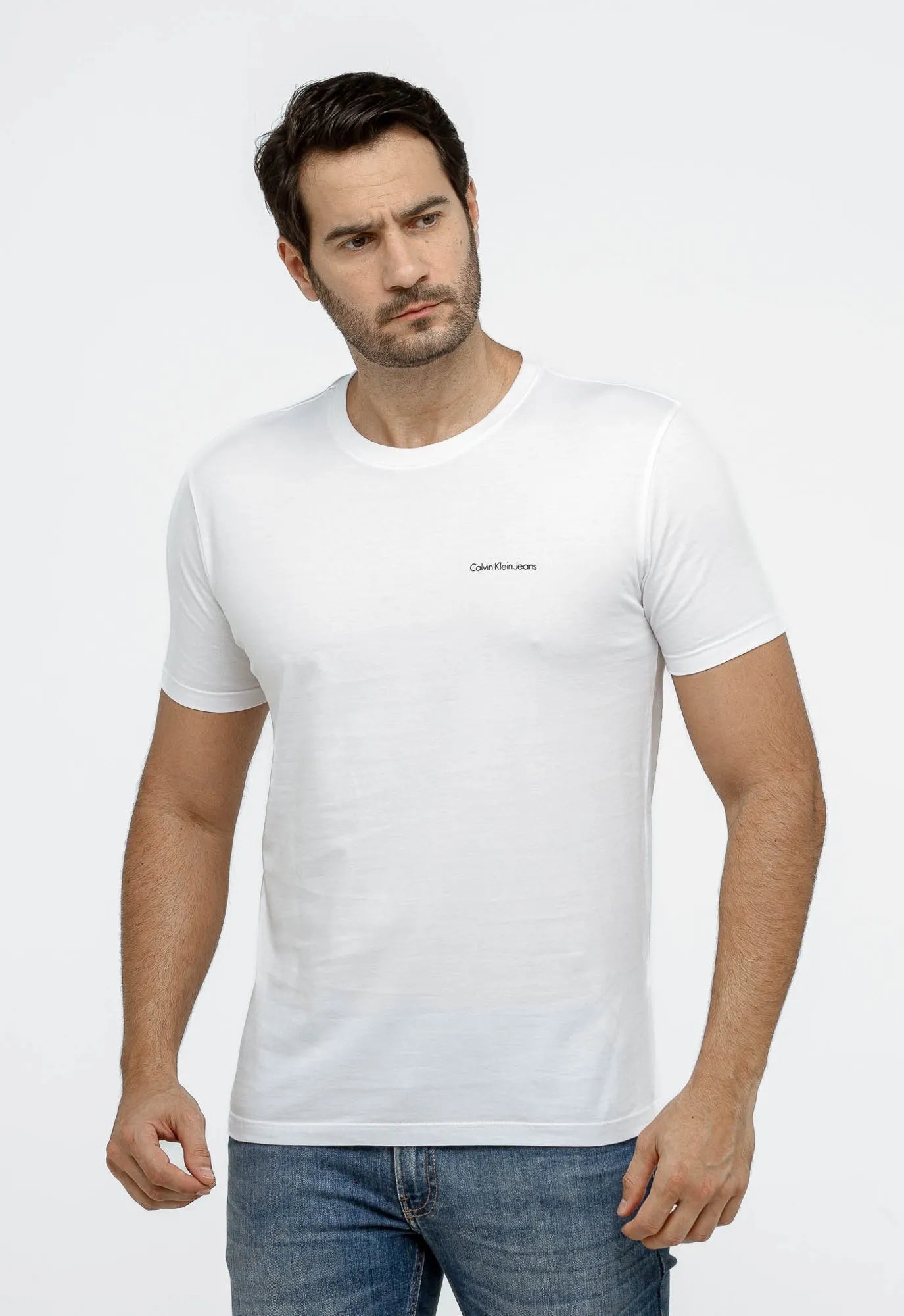 Camiseta Calvin Klein Jeans Logo Peito - LIVE - Henri Store