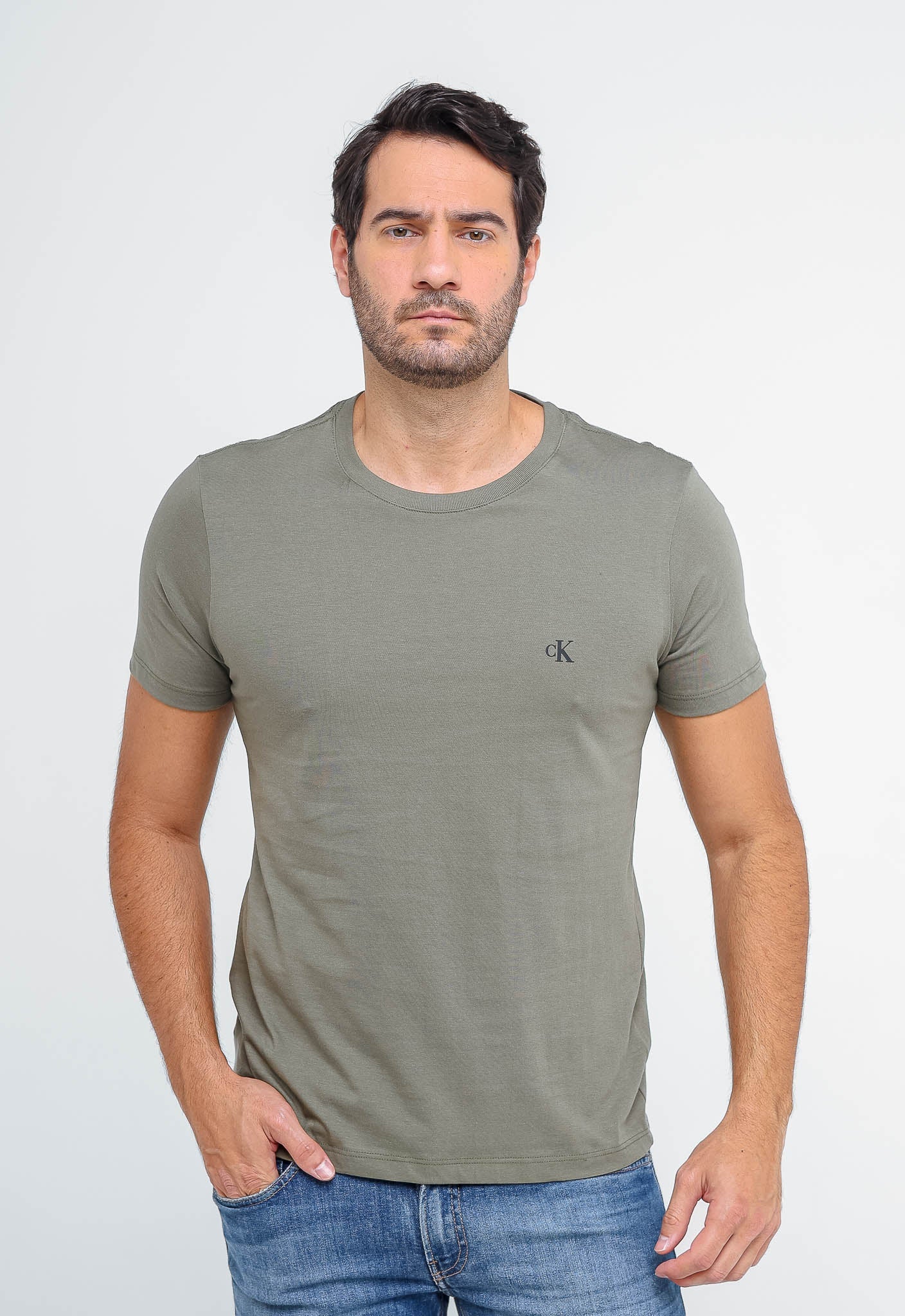 Camiseta Calvin Klein Jeans Logo Peito - Sale - Henri Store