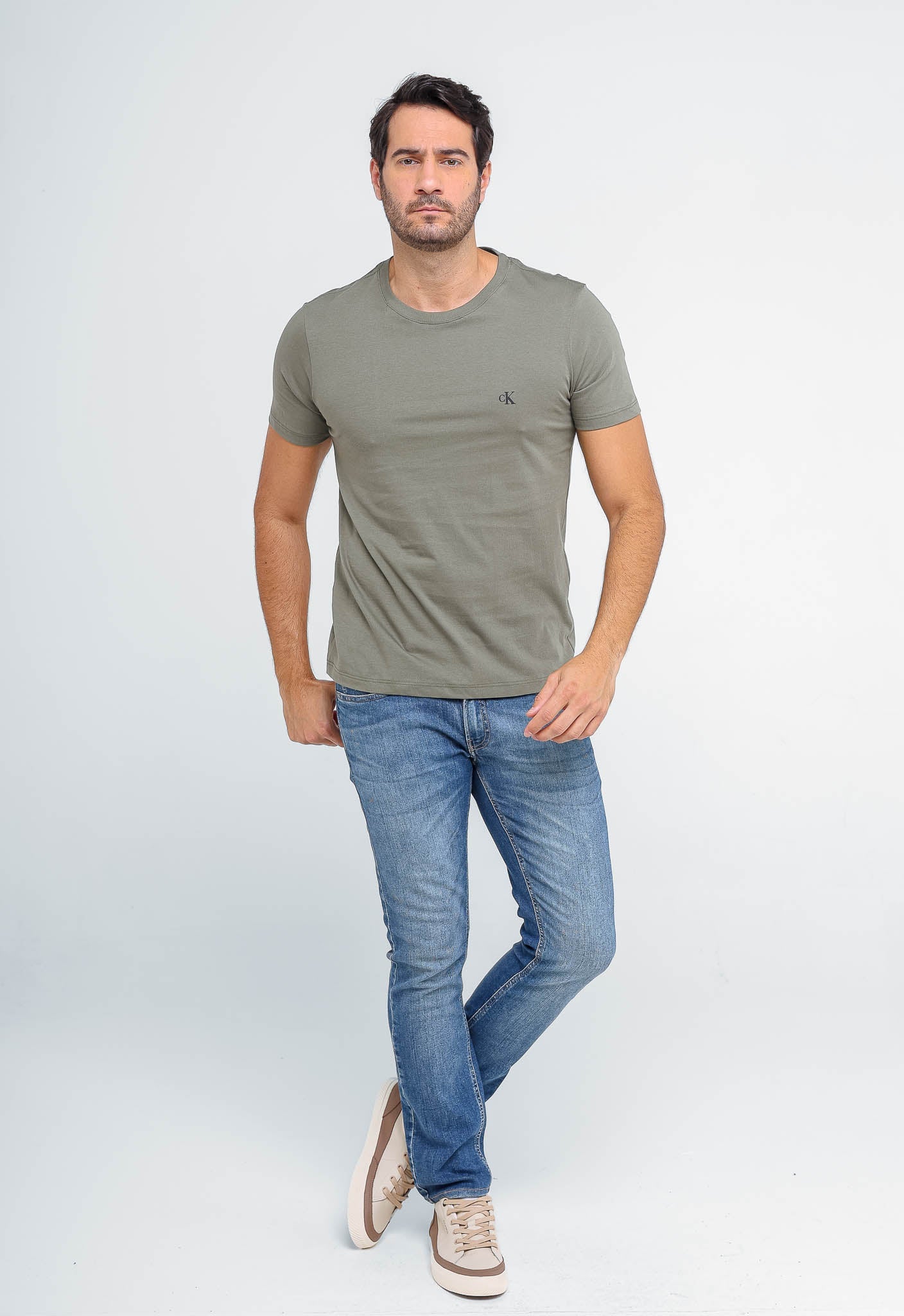 Camiseta Calvin Klein Jeans Logo Peito - Sale - Henri Store
