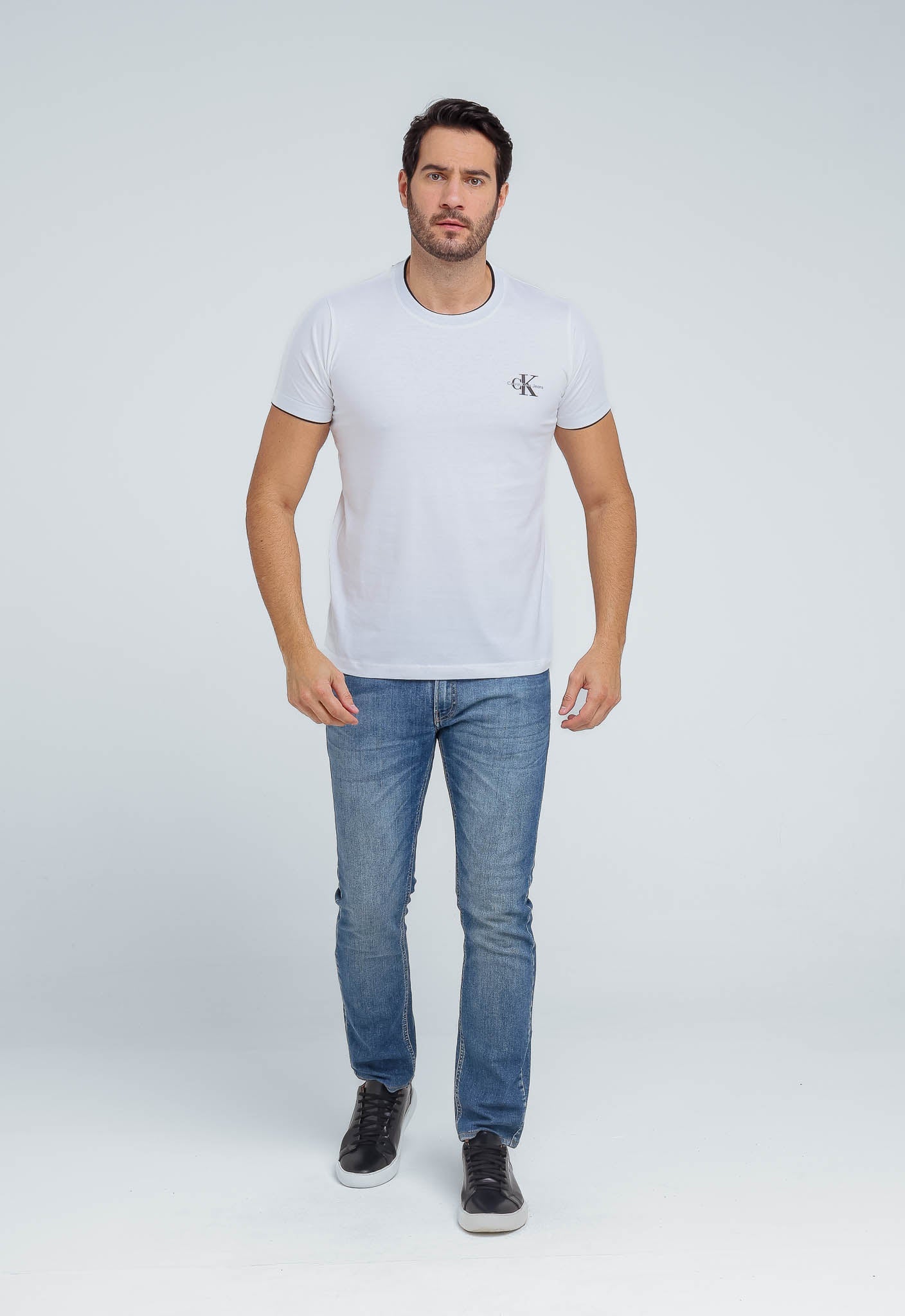 Camiseta Calvin Klein Jeans Logo Peito - Henri Store